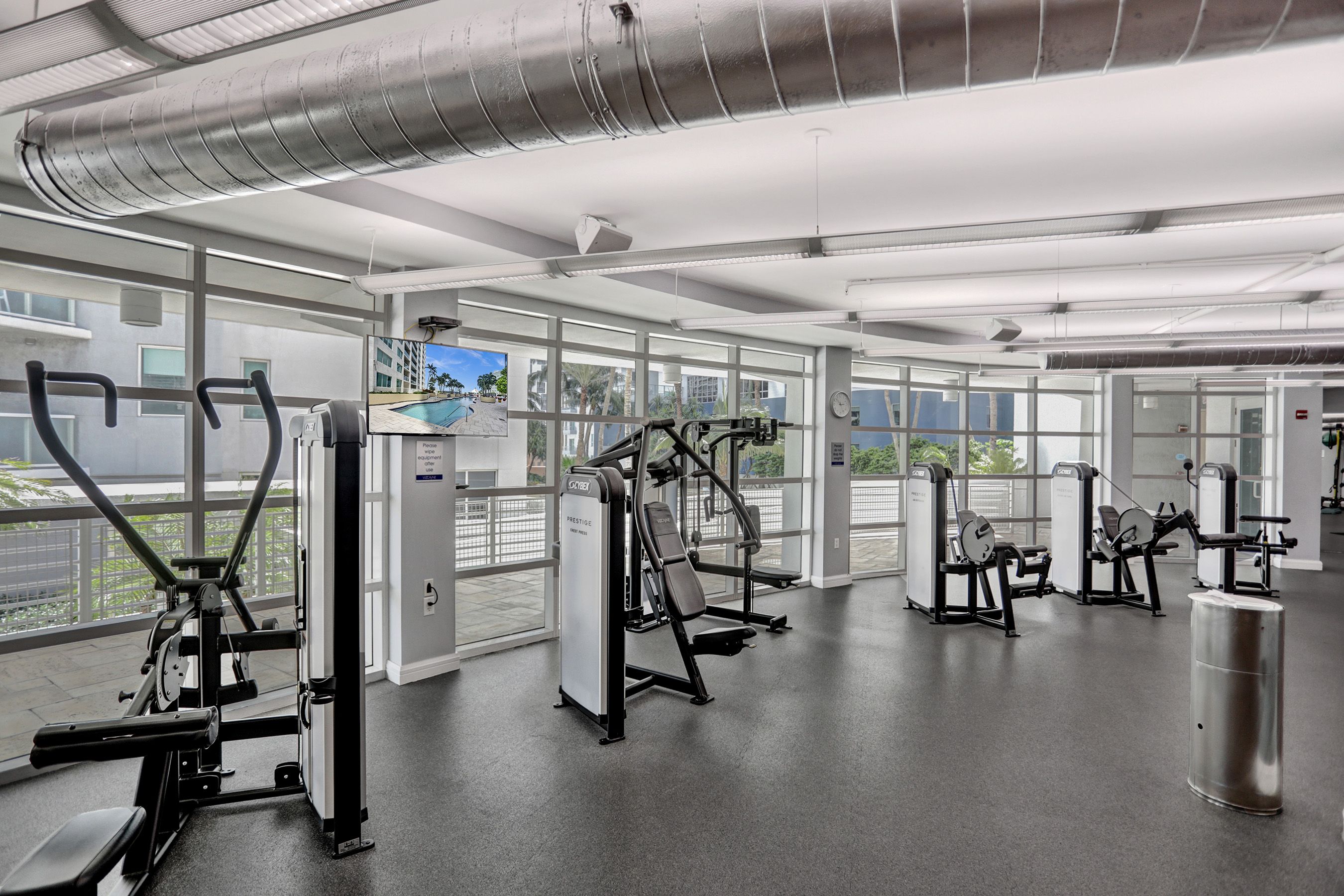 253 NE 2nd Street Miami FL 33132