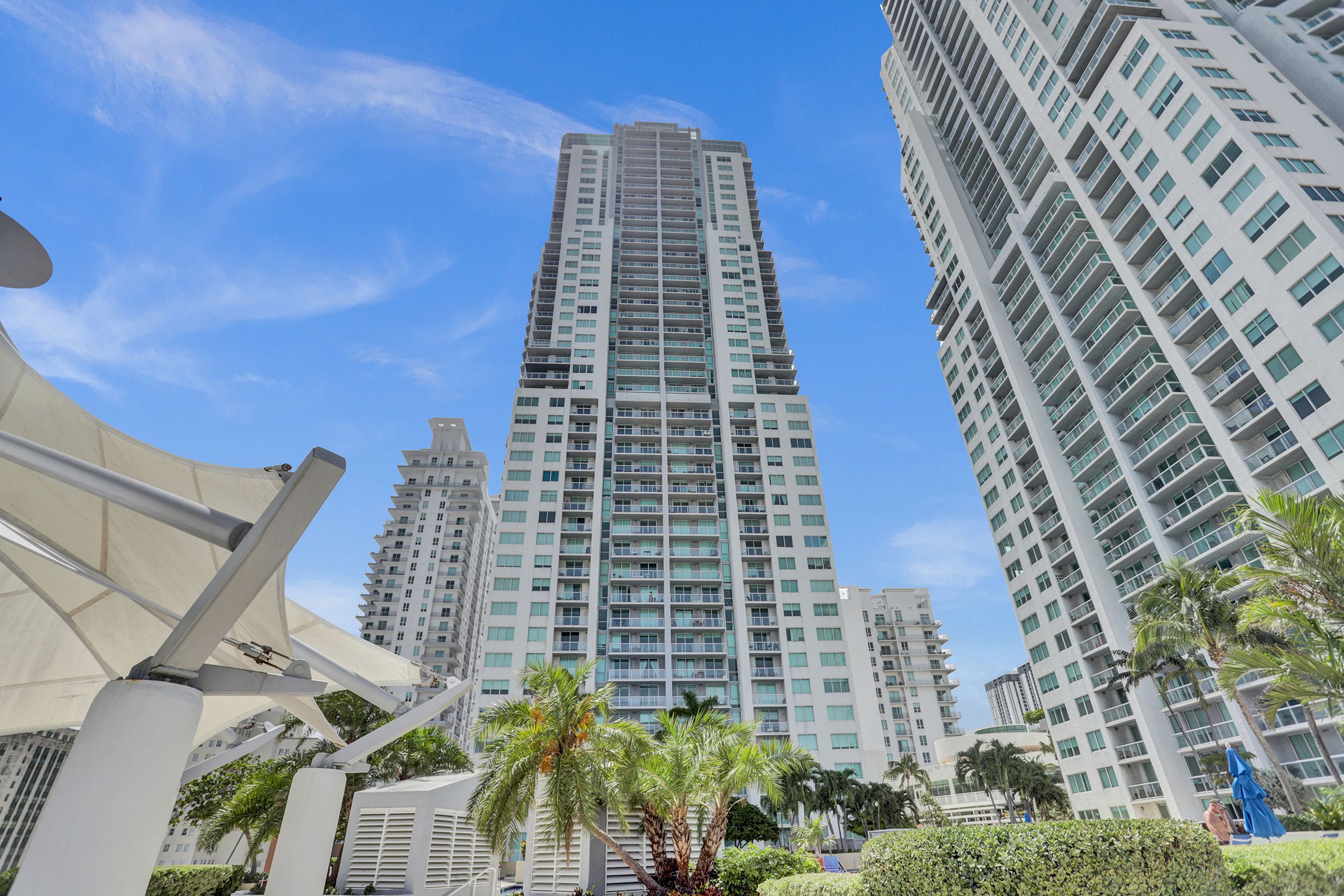 253 NE 2nd Street Miami FL 33132