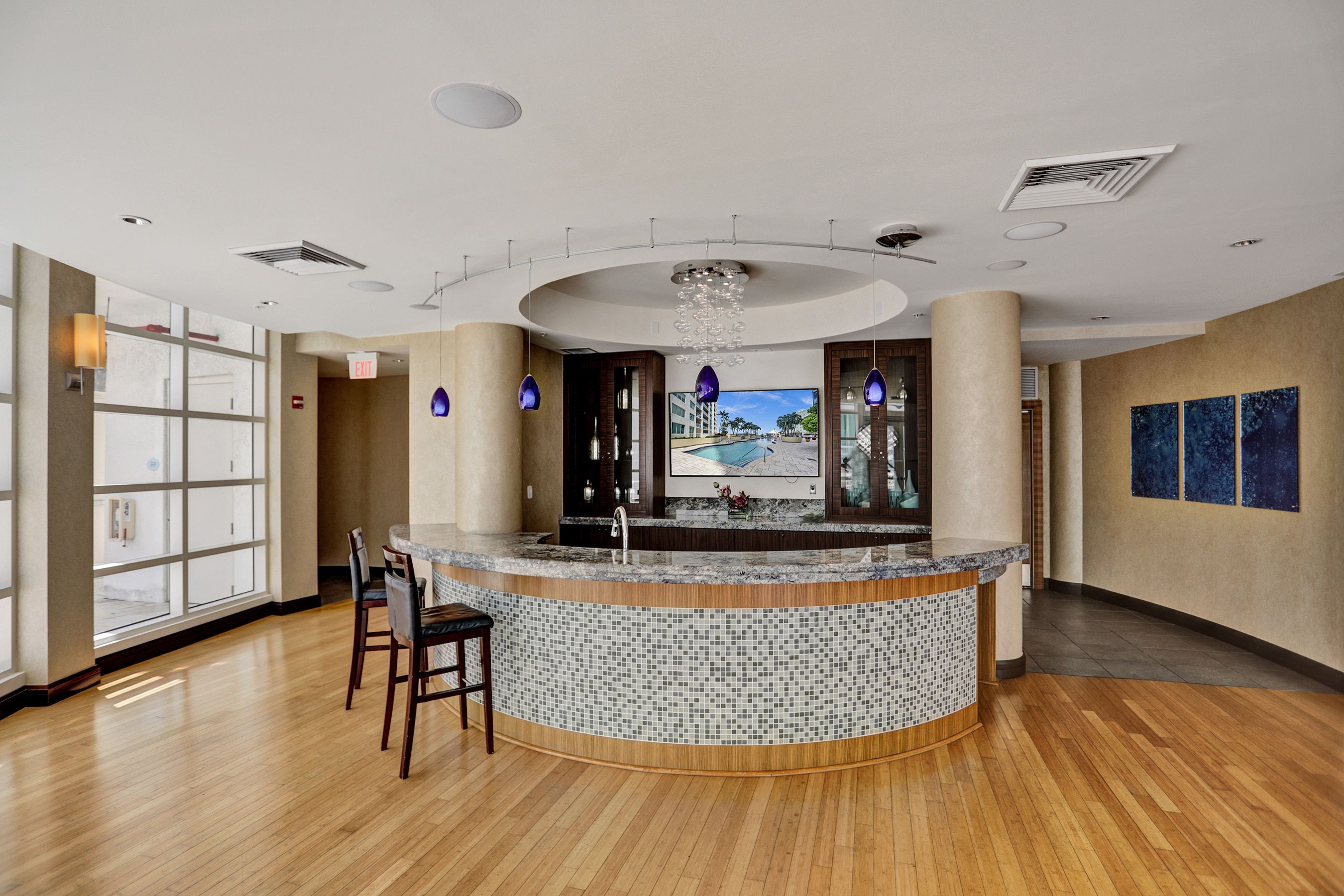 253 NE 2nd Street Miami FL 33132