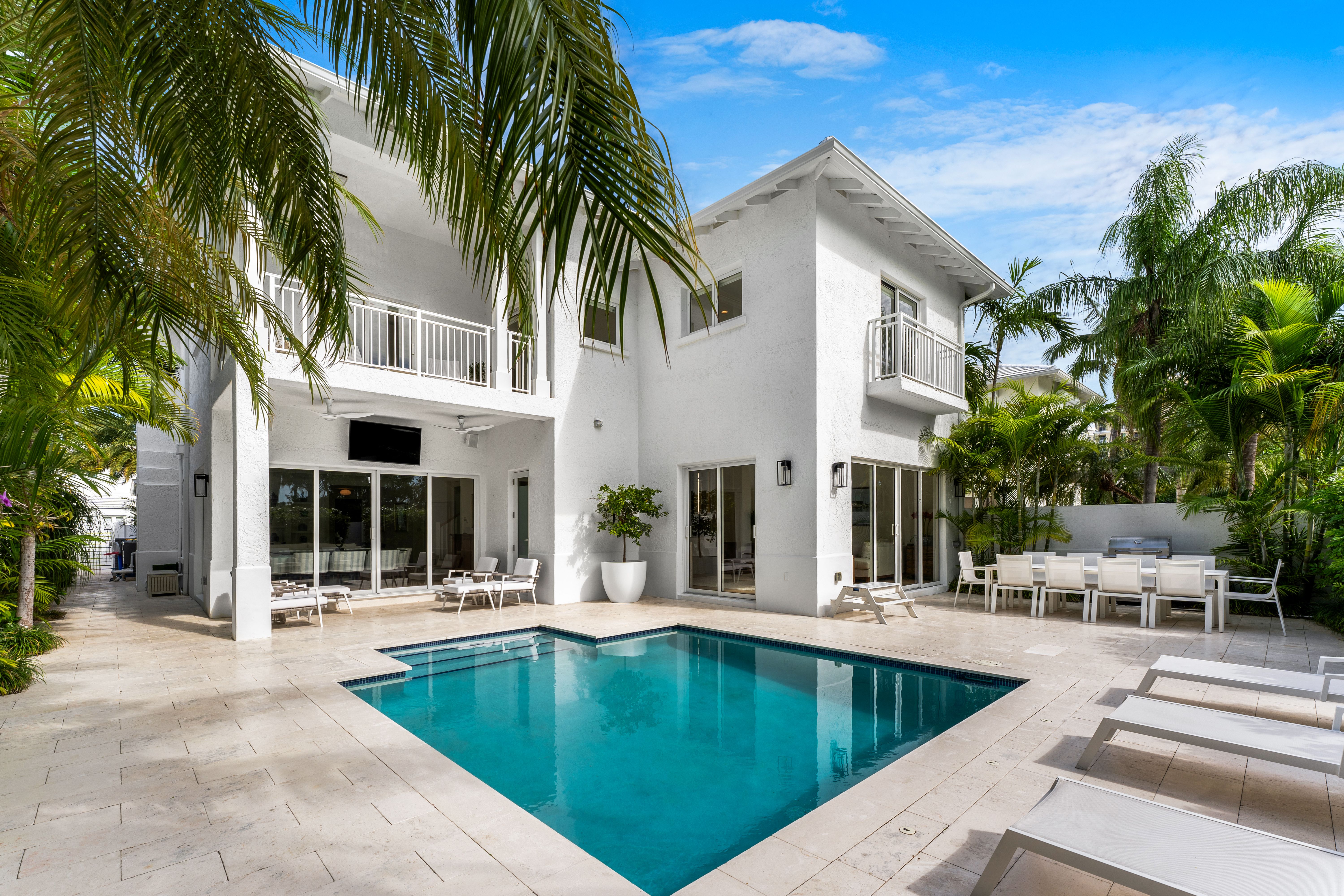 3 Turtle Walk Key Biscayne FL 33149
