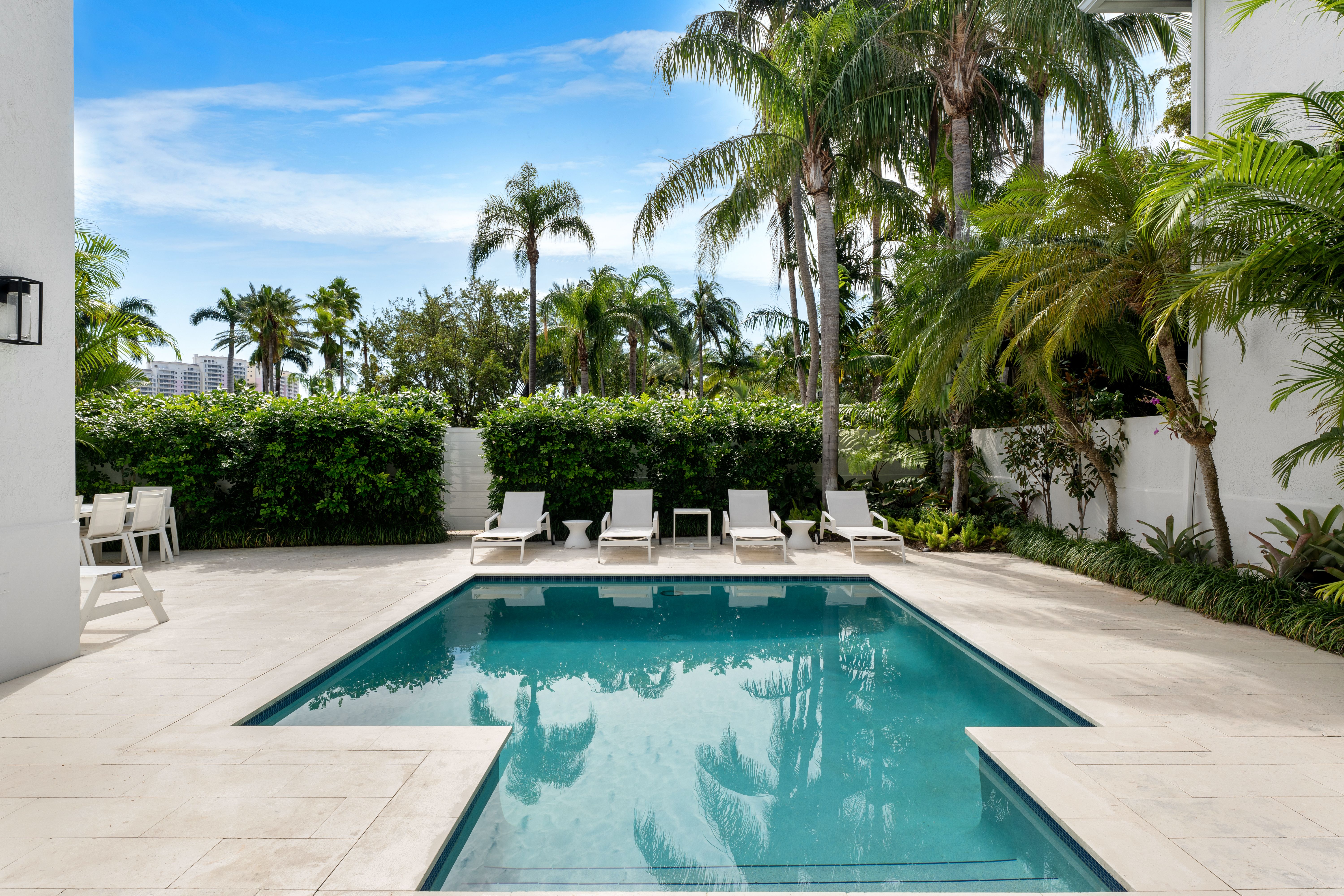 3 Turtle Walk Key Biscayne FL 33149