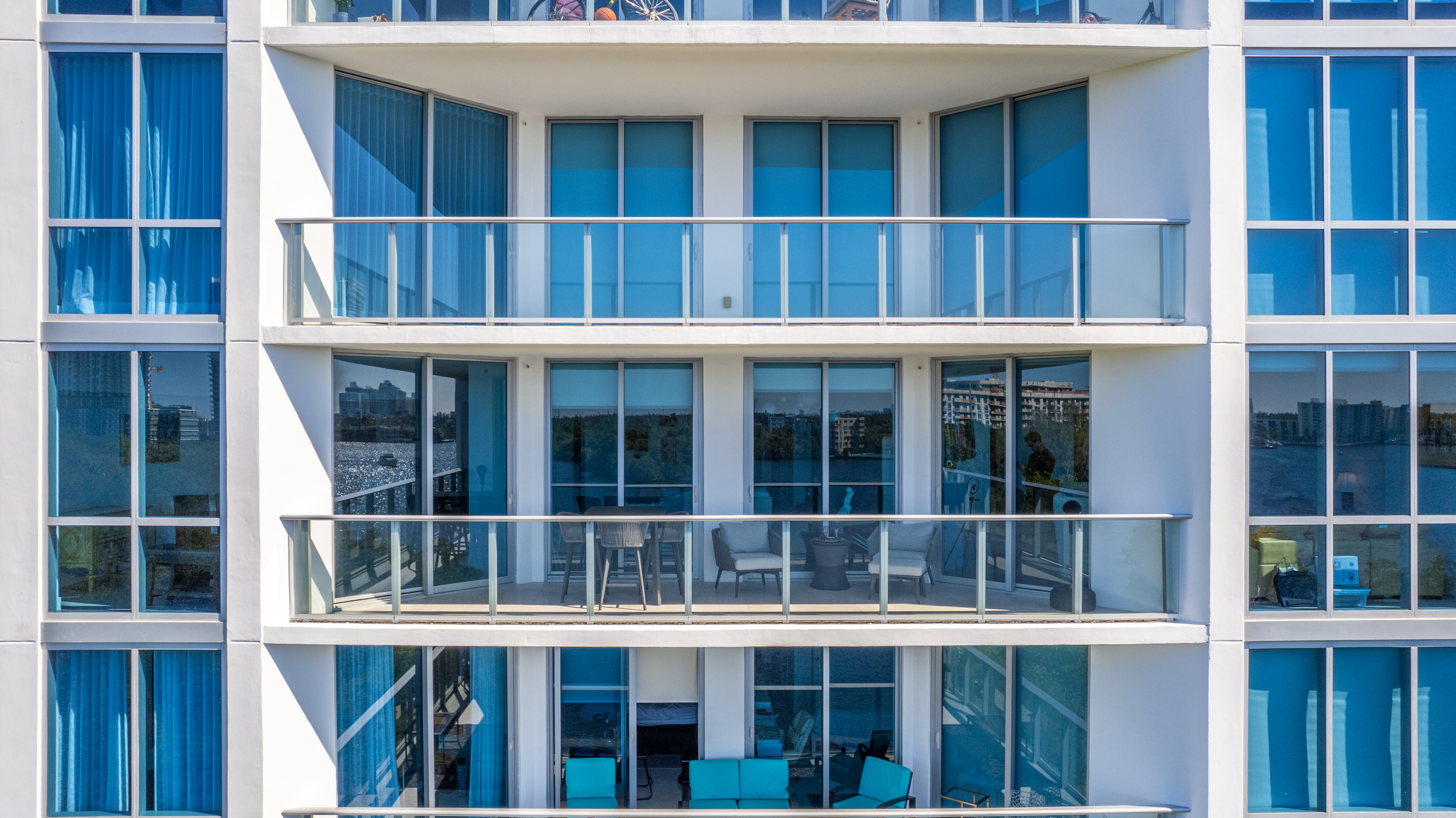 17111 Biscayne Boulevard North Miami Beach FL 33160