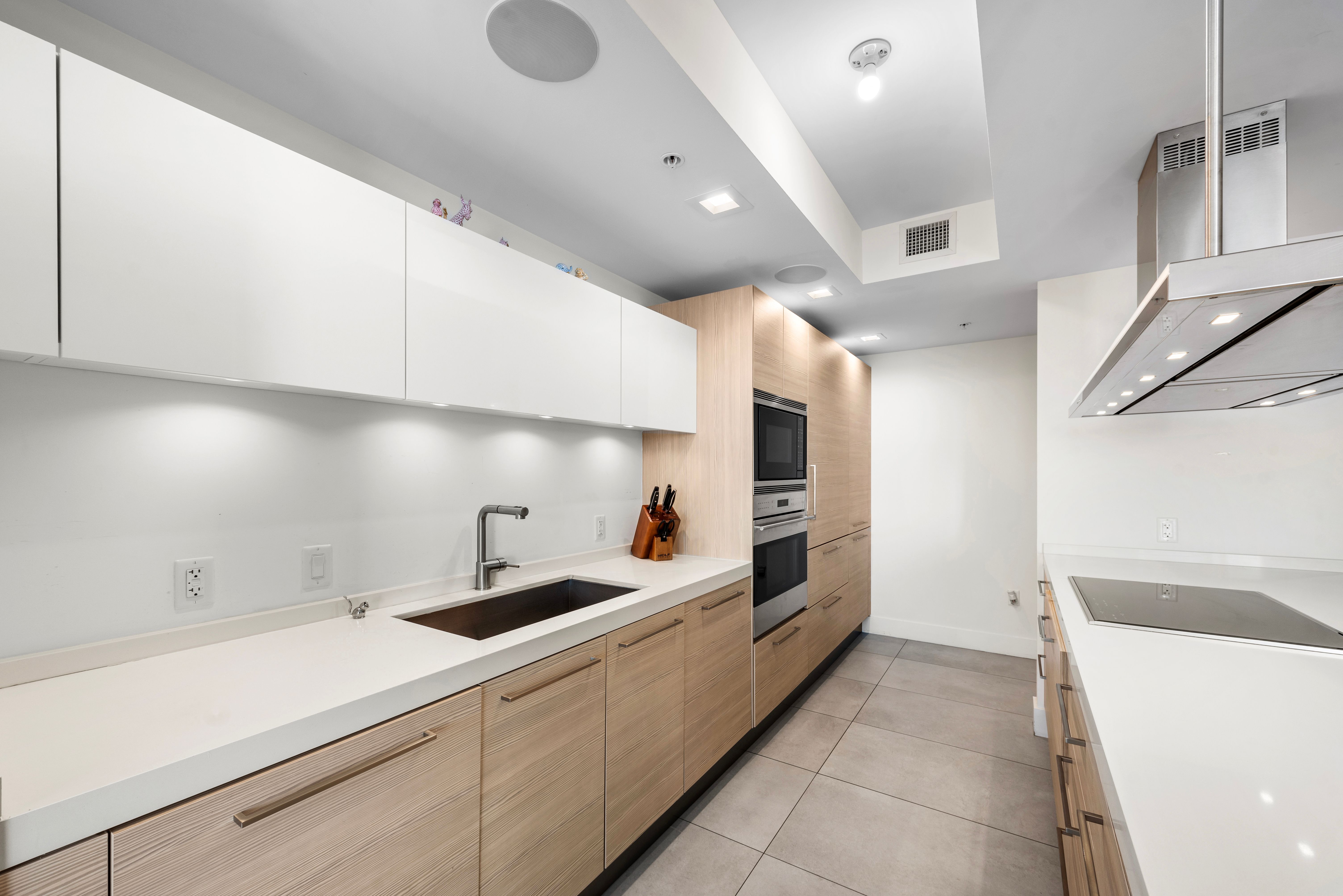 17111 Biscayne Boulevard North Miami Beach FL 33160