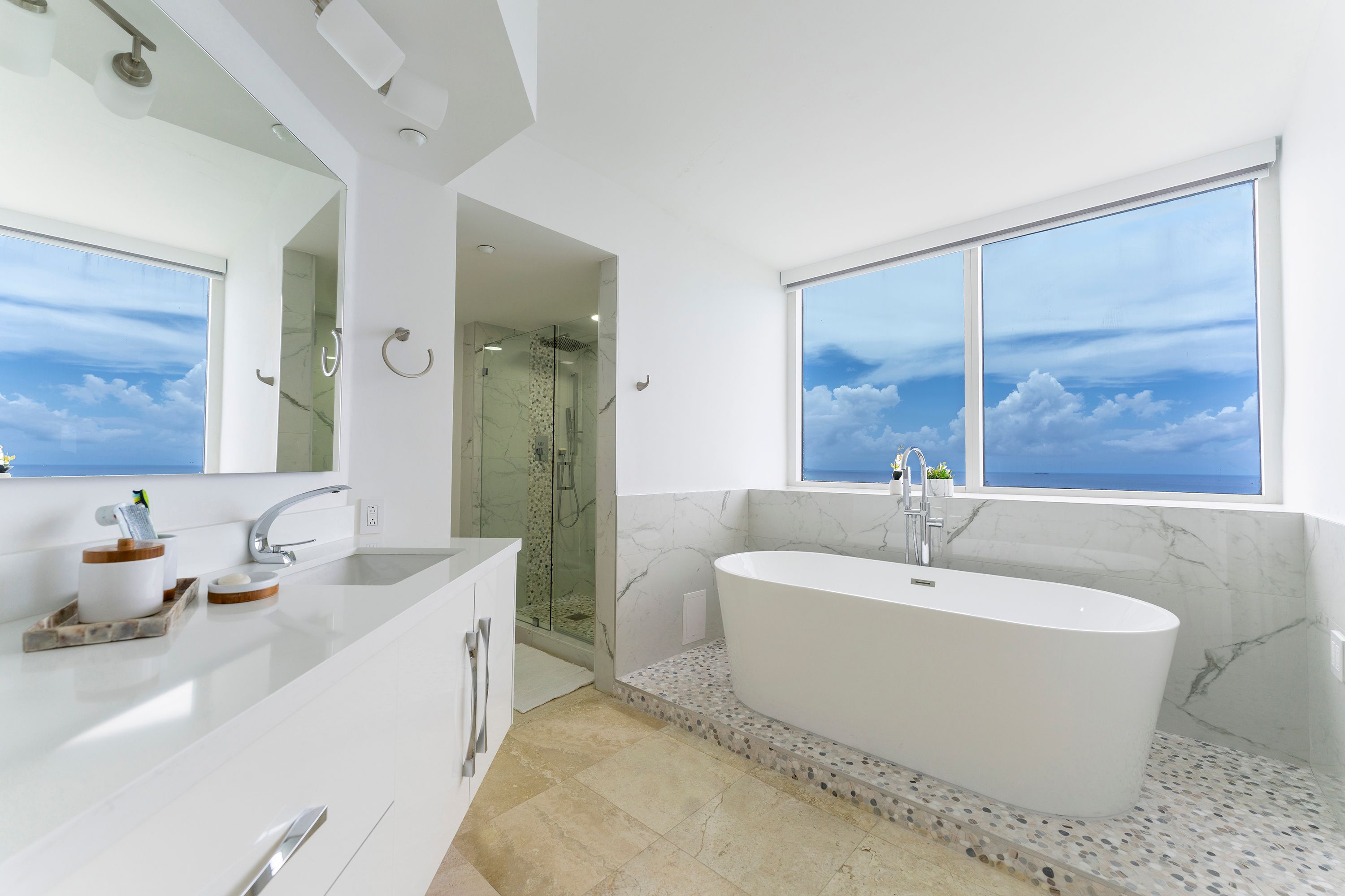 19111 Collins Avenue Sunny Isles Beach FL 33160
