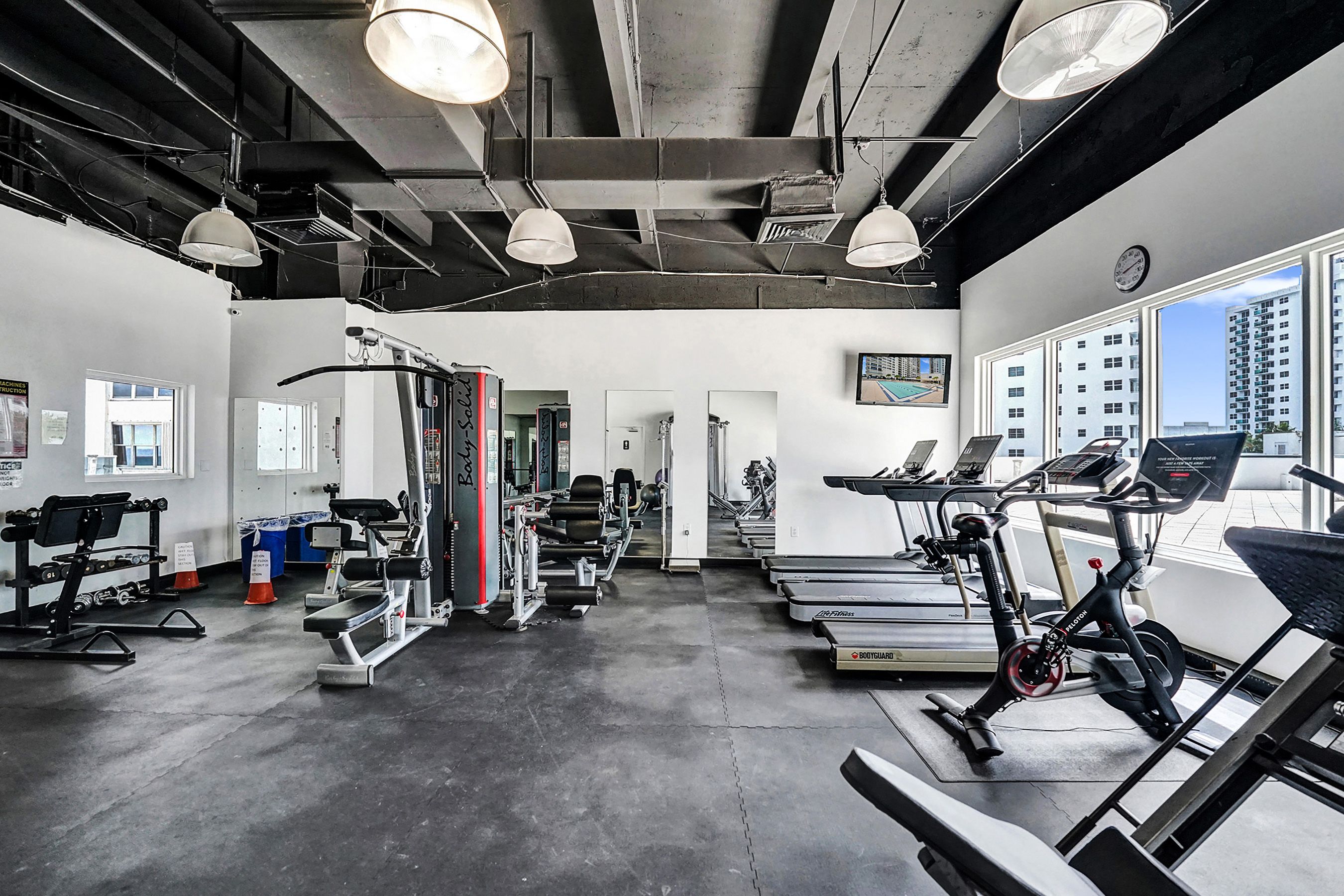 2751 S Ocean Drive Hollywood FL 33019