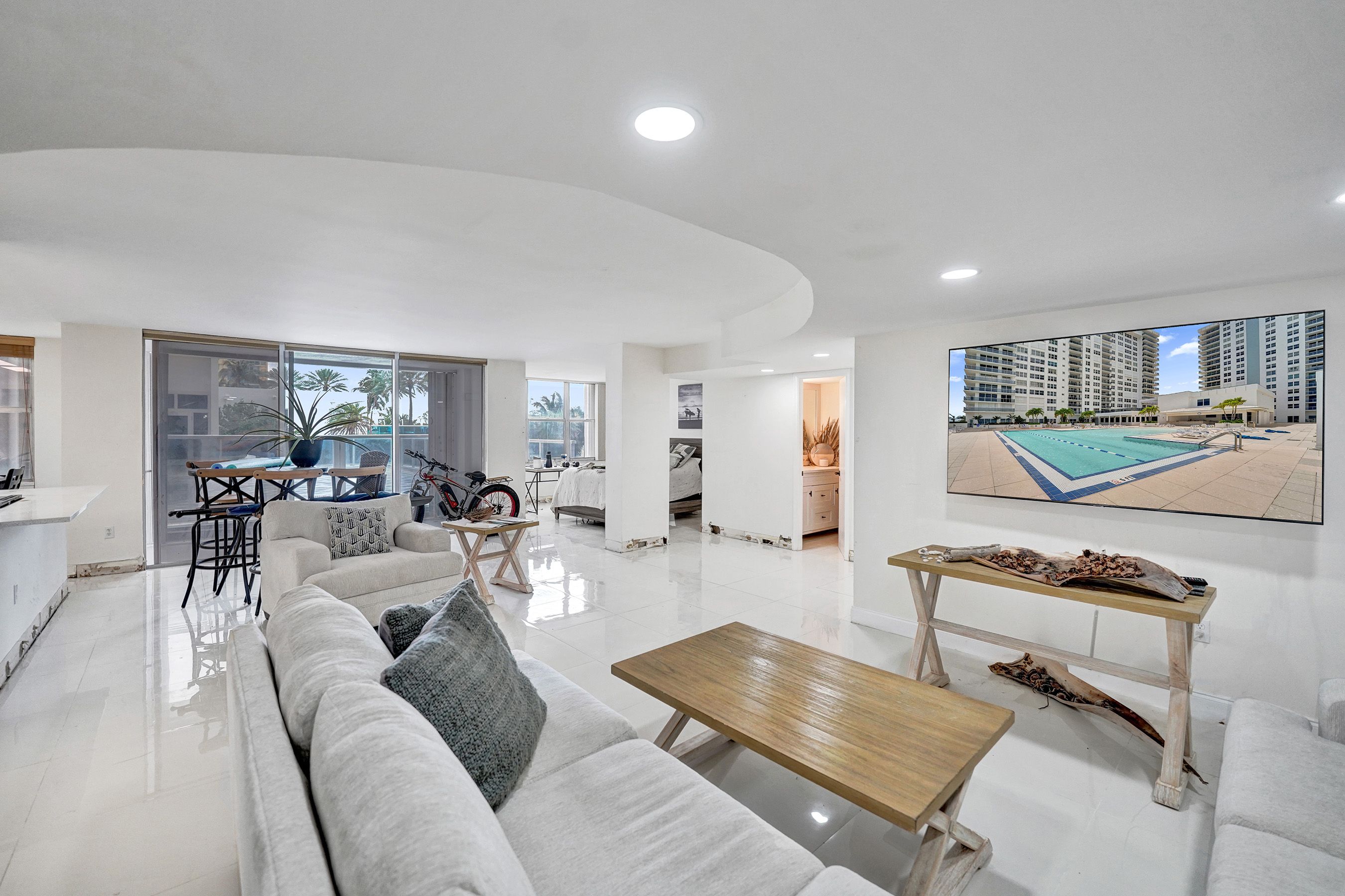 2751 S Ocean Drive Hollywood FL 33019
