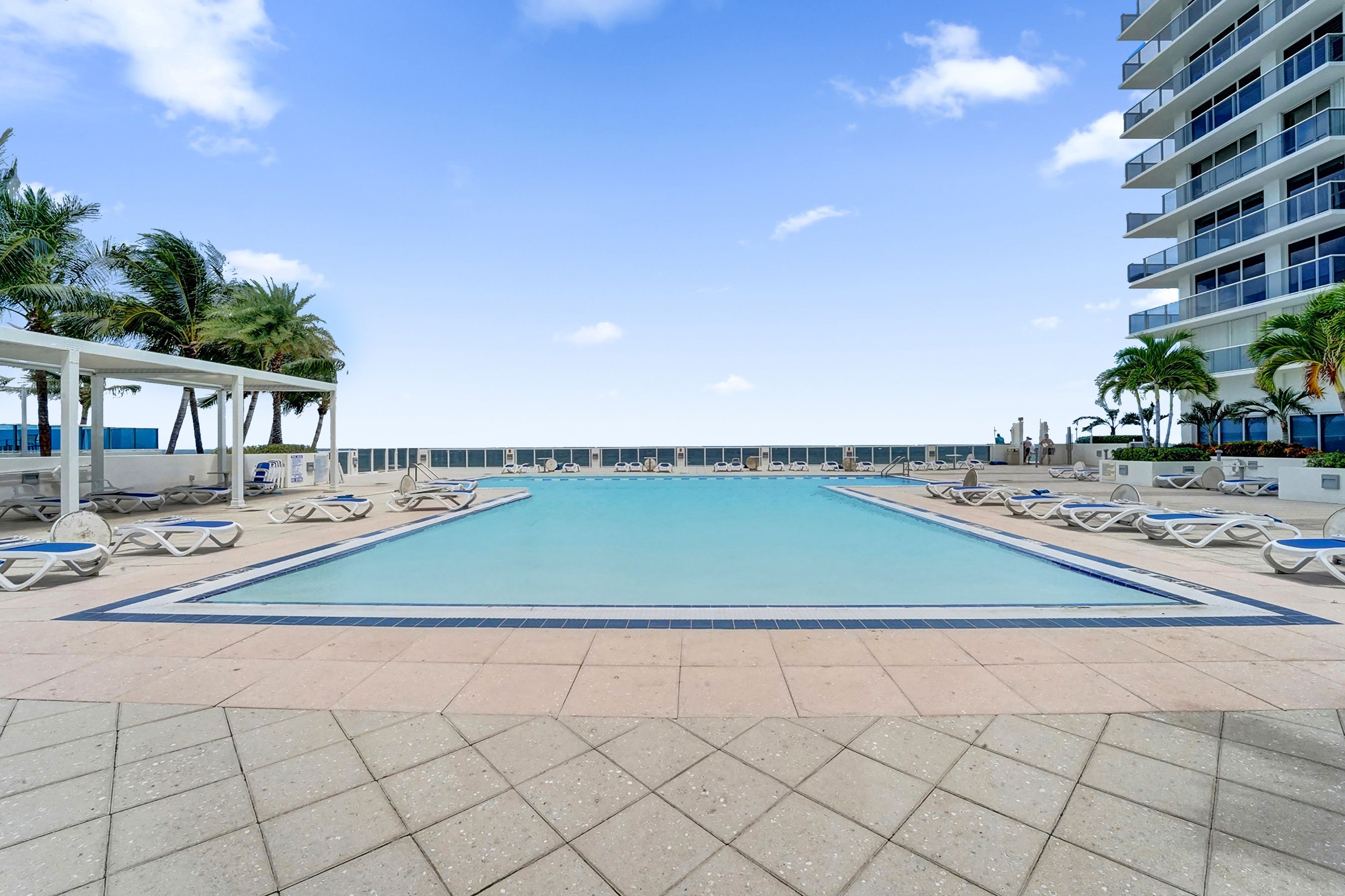 2751 S Ocean Drive Hollywood FL 33019