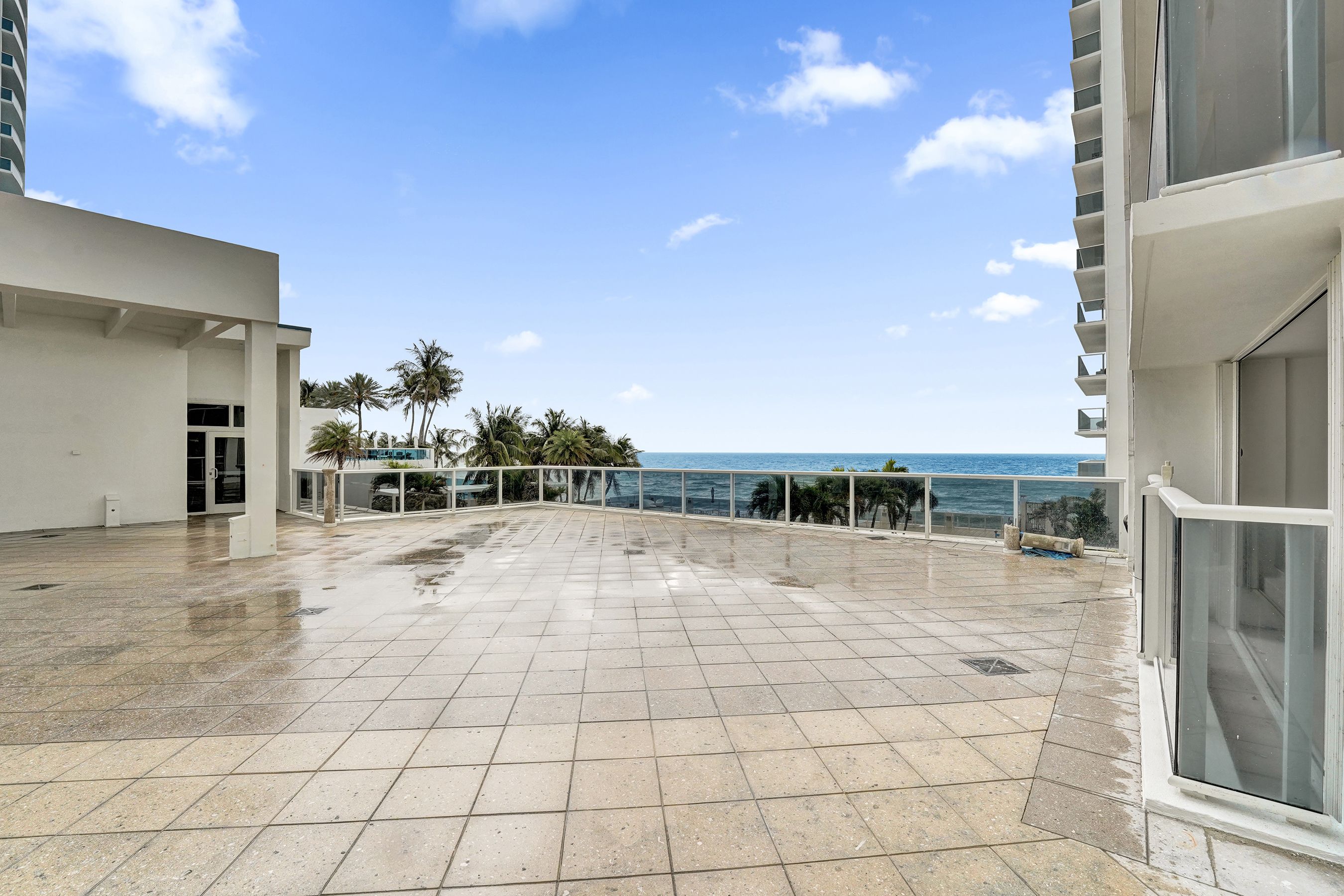 2751 S Ocean Drive Hollywood FL 33019