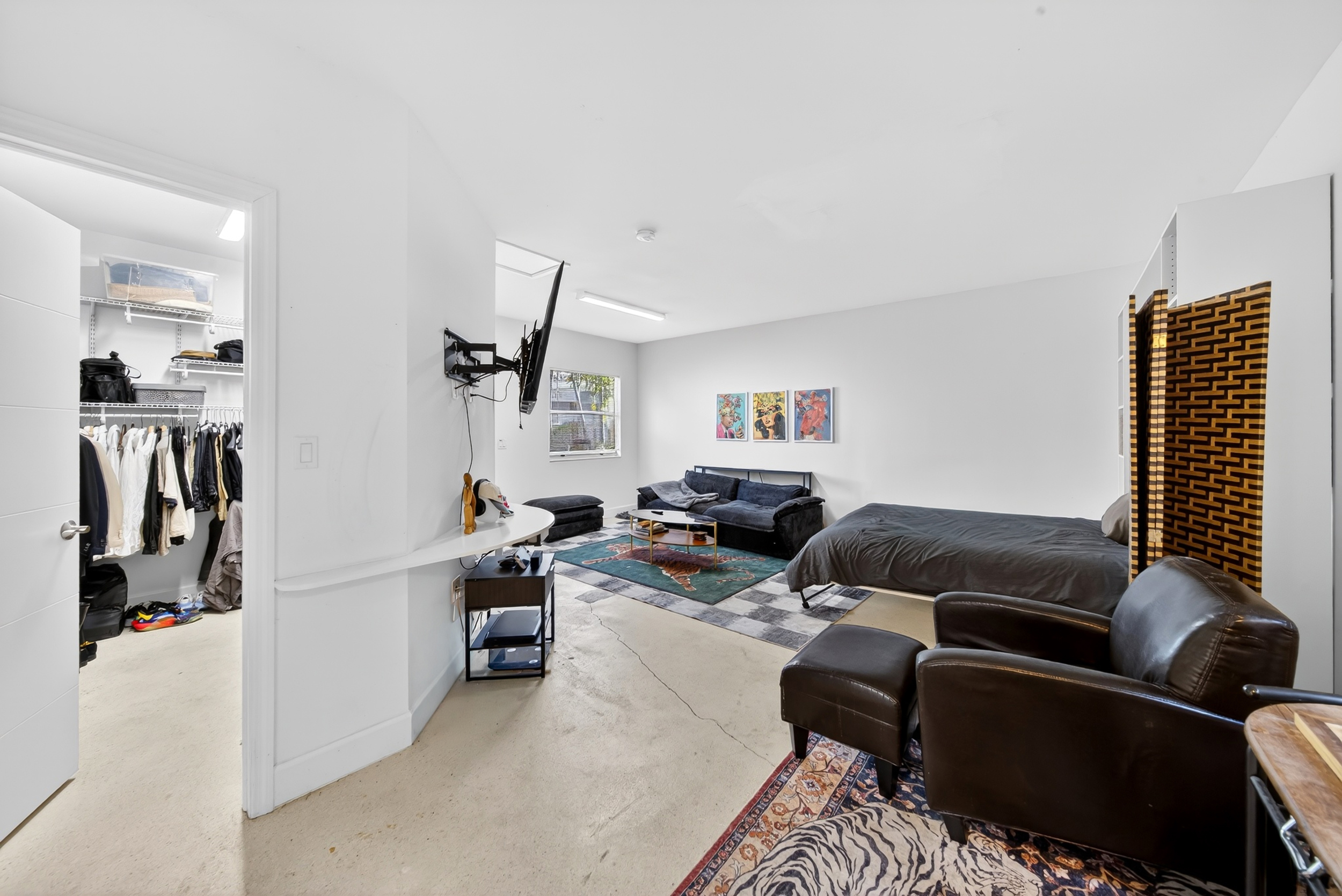1520 SW 11th Terrace Miami FL 33135