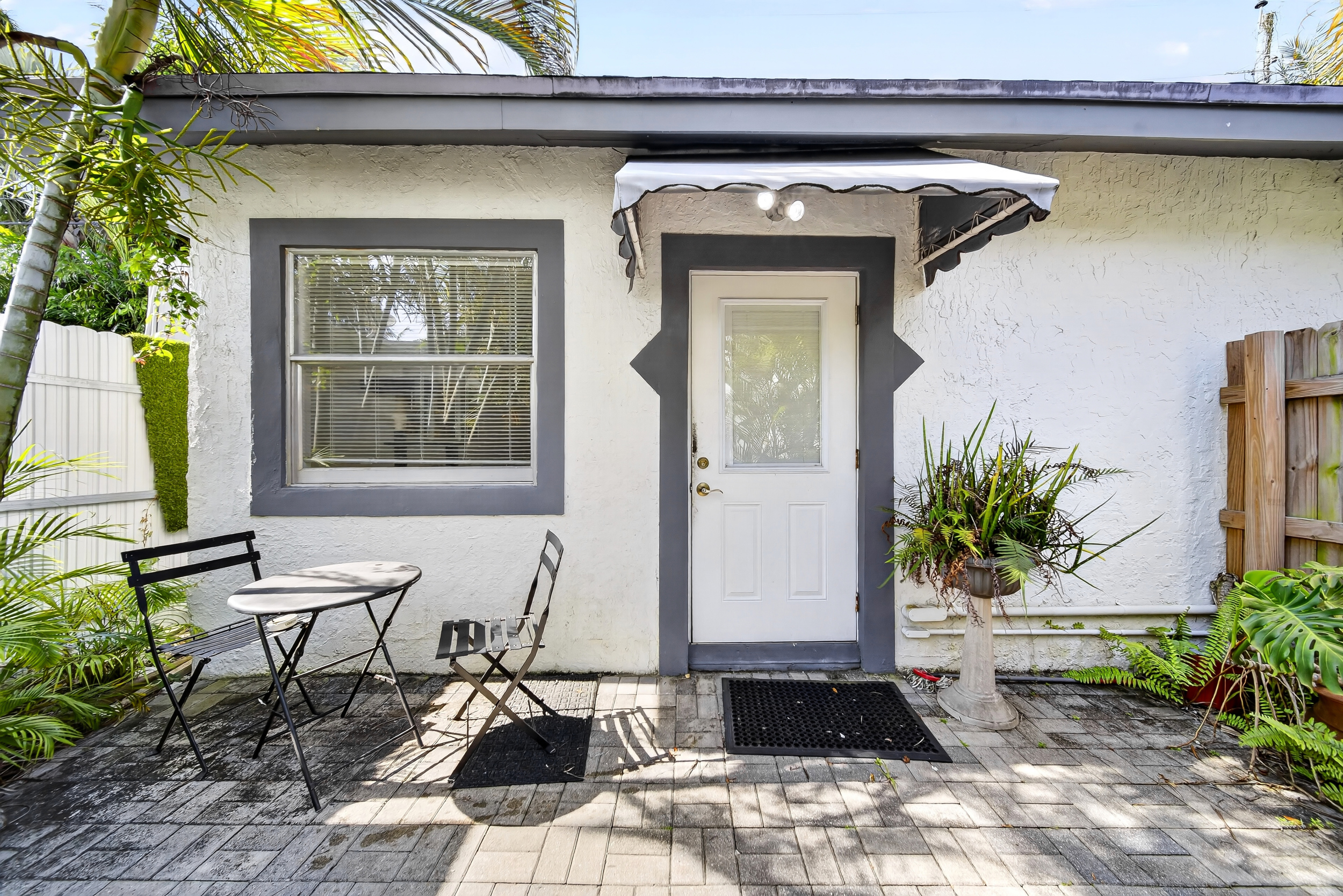 1520 SW 11th Terrace Miami FL 33135