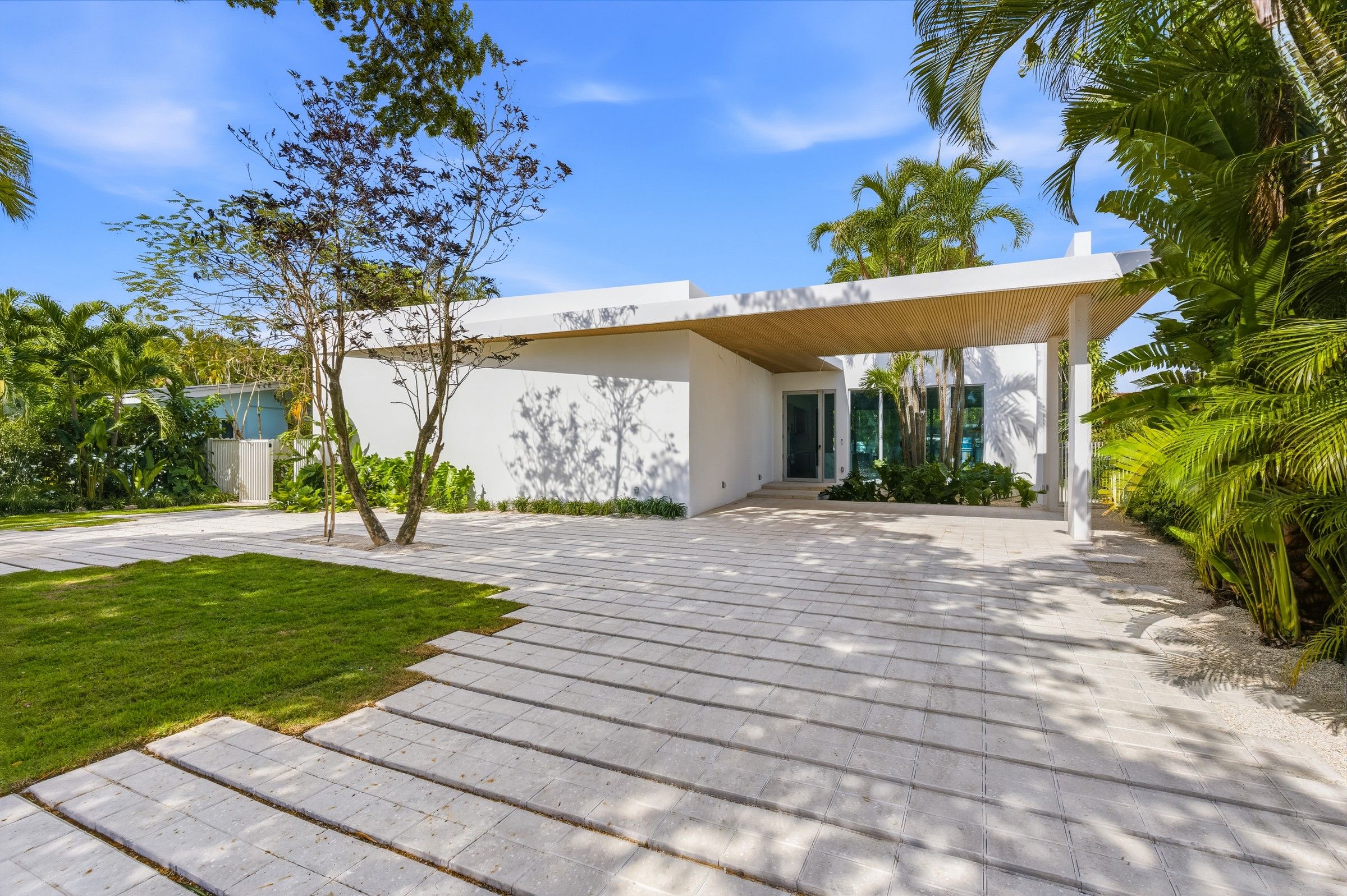 188 Cherokee Street Miami Springs FL 33166