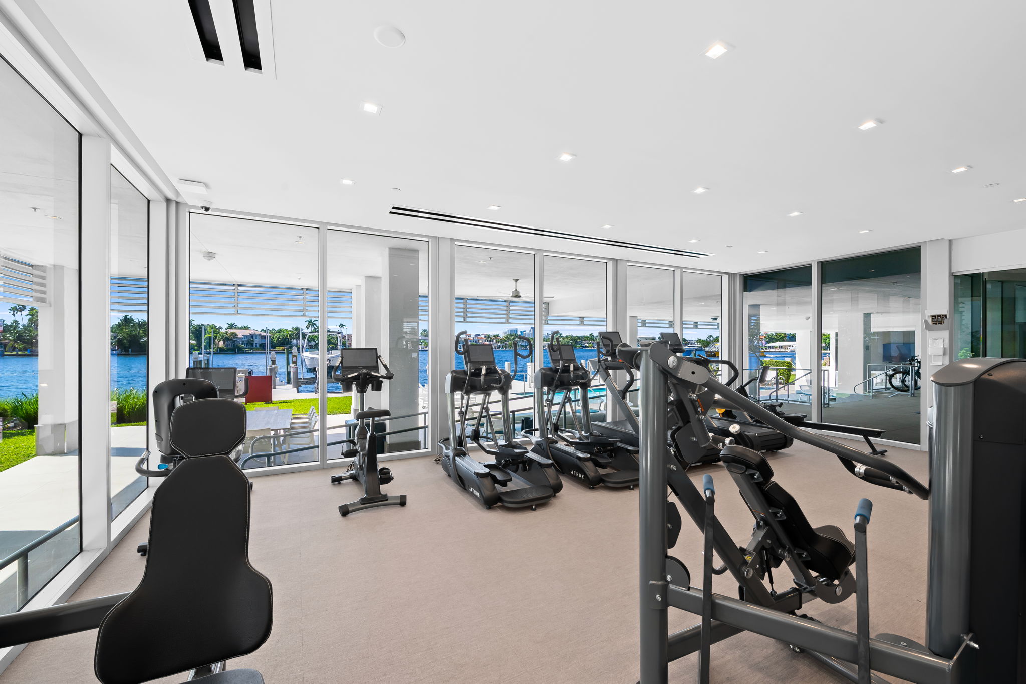 435 Bayshore Drive Fort Lauderdale FL 33304