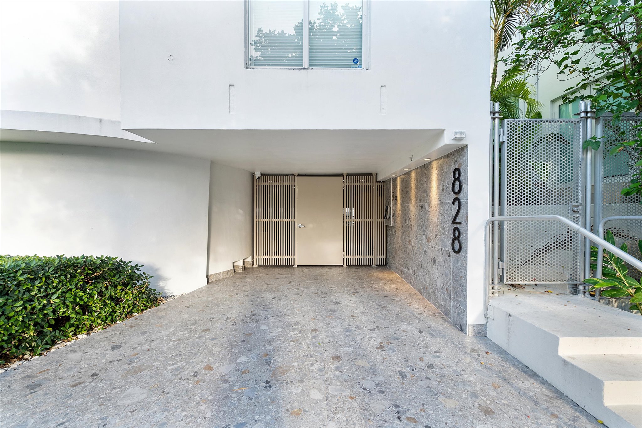 828 3rd Street Miami Beach FL 33139
