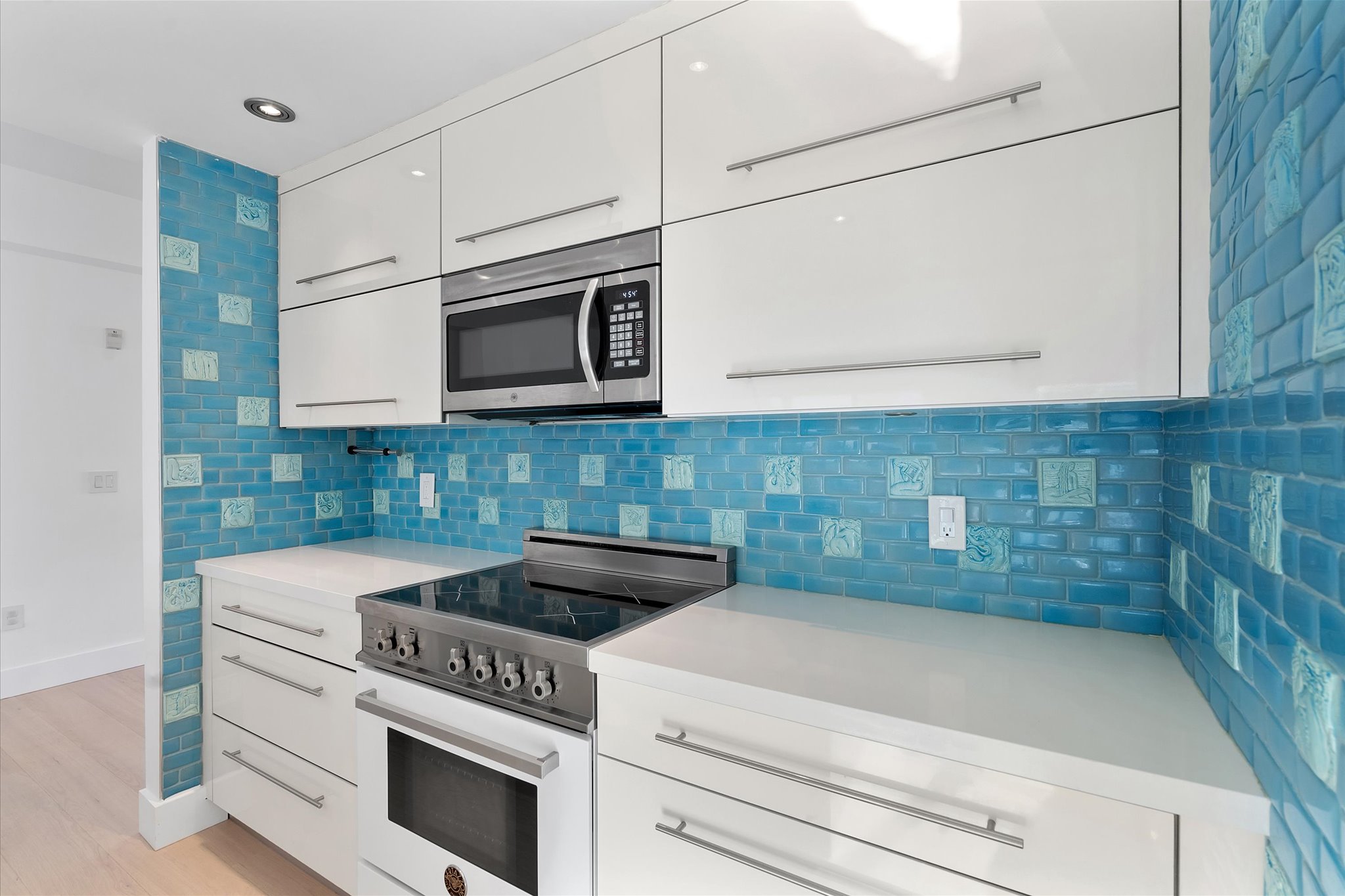 828 3rd Street Miami Beach FL 33139