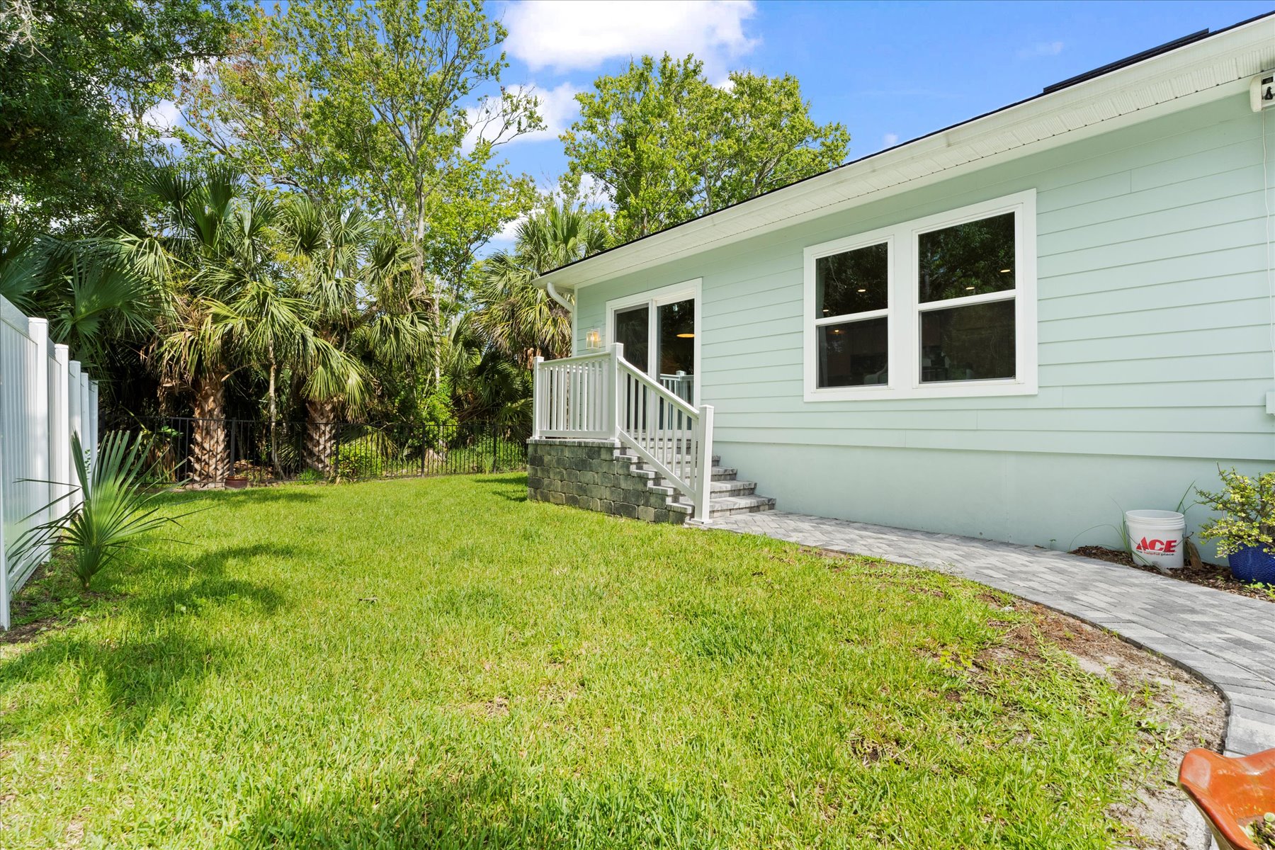 633 W Pope Road St Augustine FL 32080
