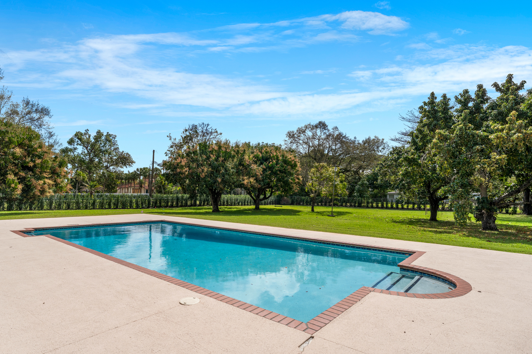 7280 SW 100th Street Pinecrest FL 33156