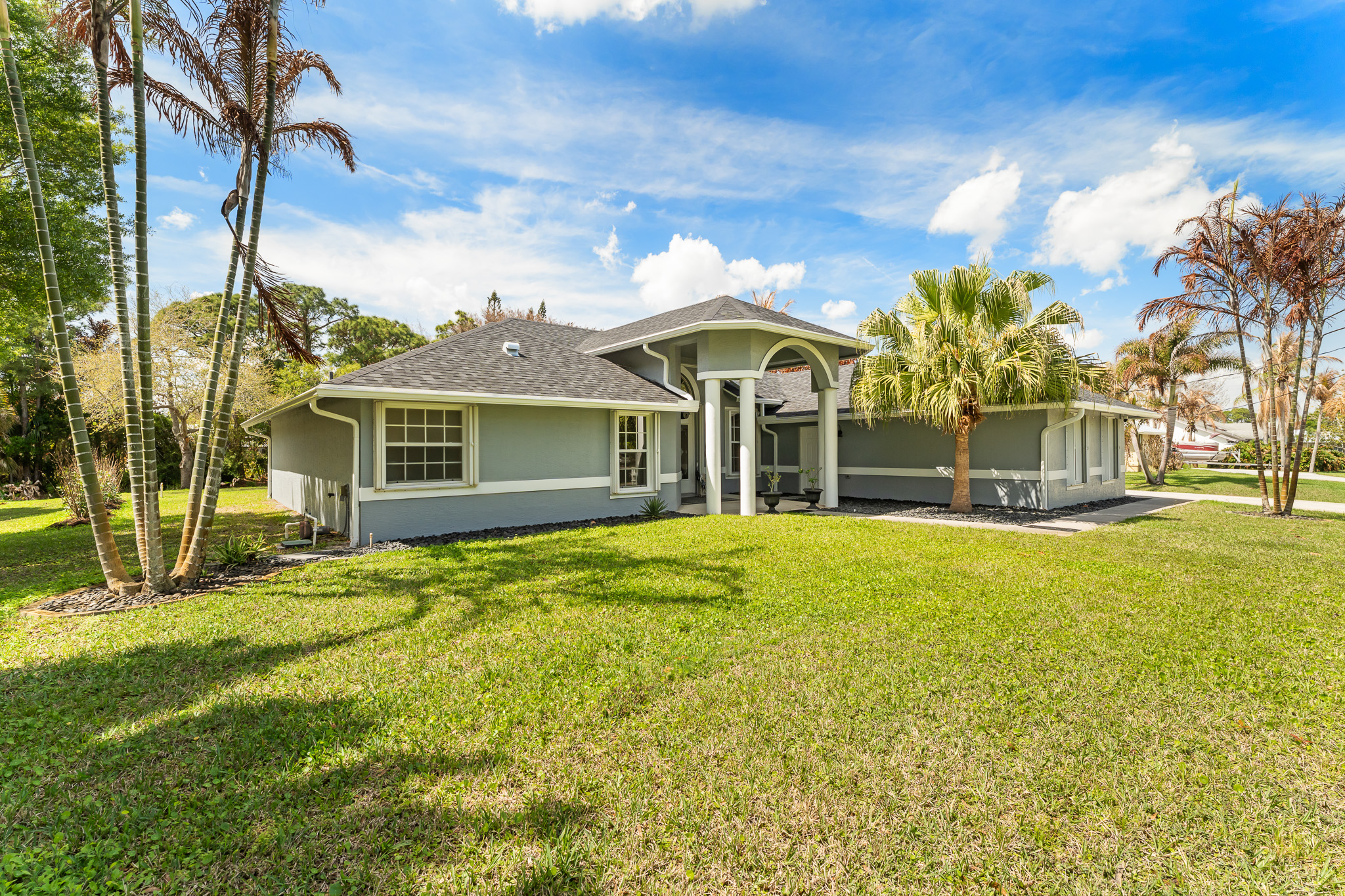 2072 SE Hanford Road Port St Lucie FL 34952