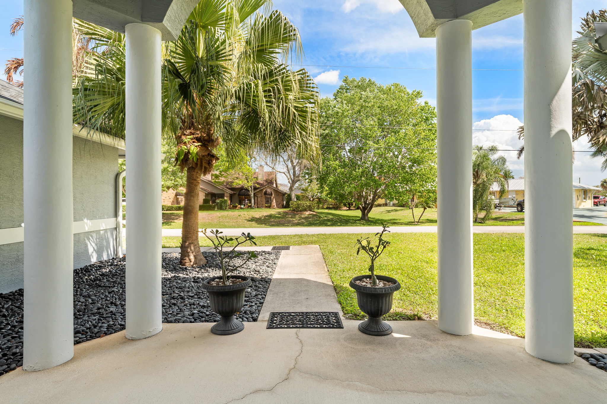 2072 SE Hanford Road Port St Lucie FL 34952