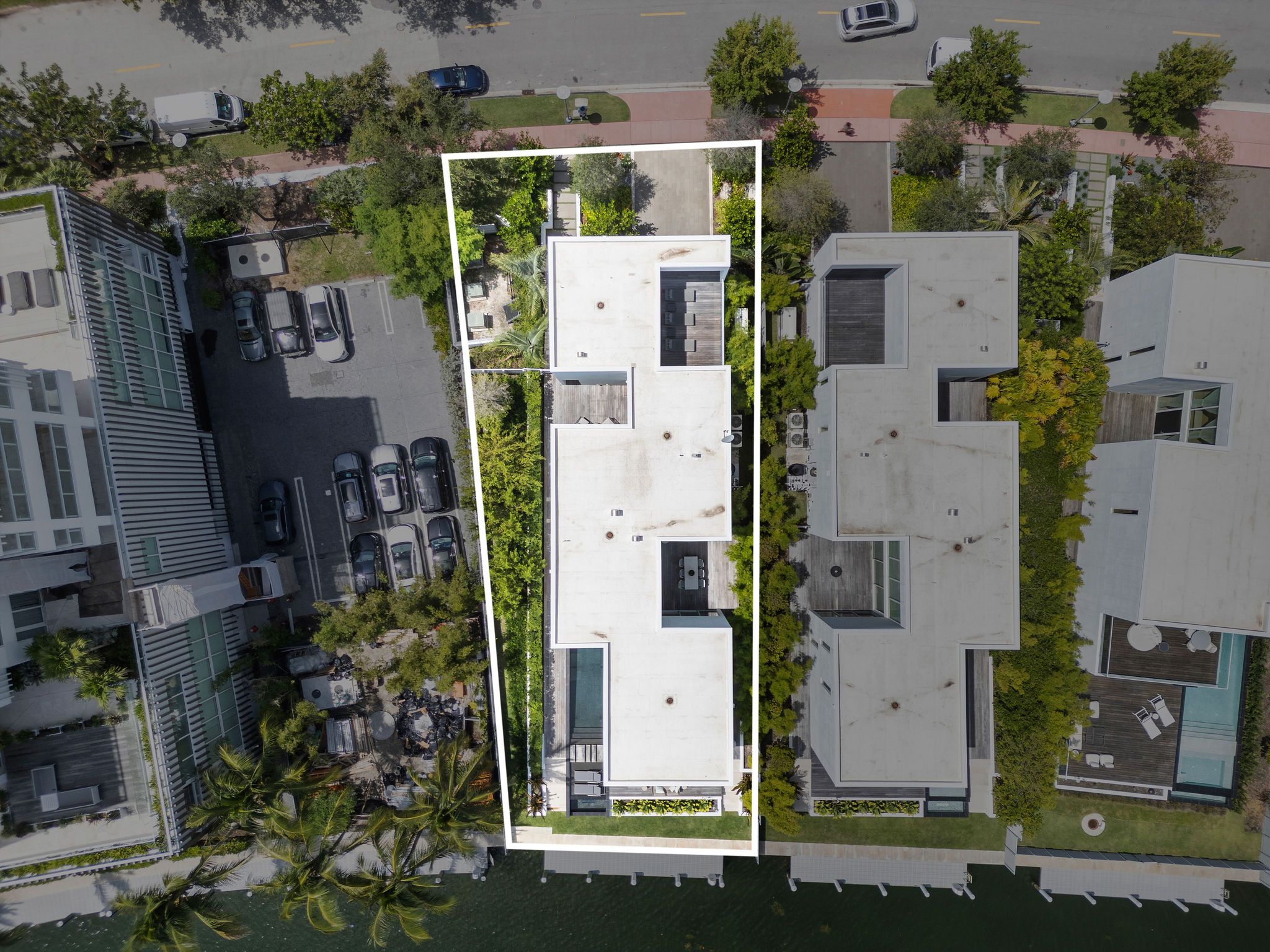 1011 W 48th Street Miami Beach FL 33140