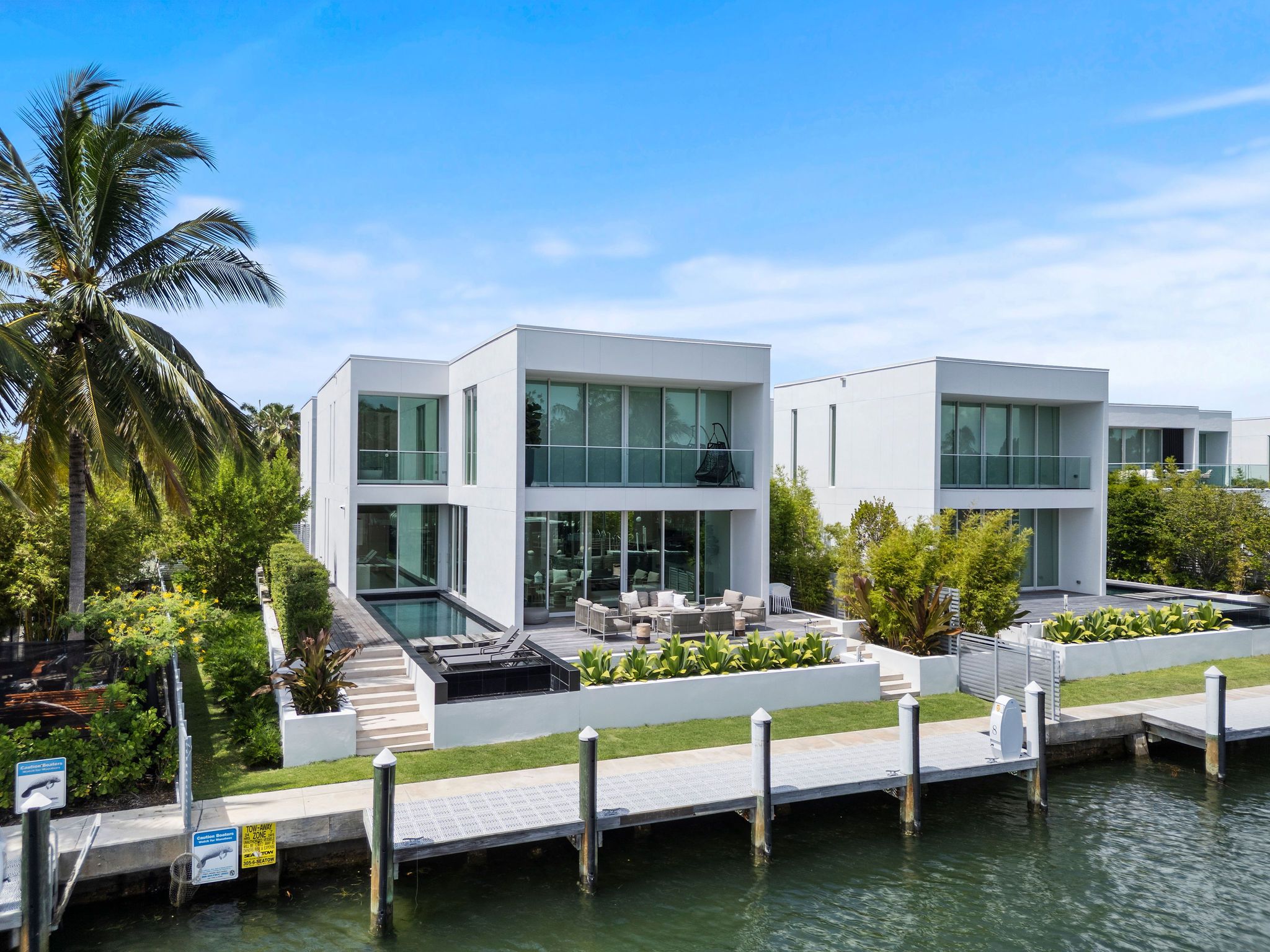 1011 W 48th Street Miami Beach FL 33140