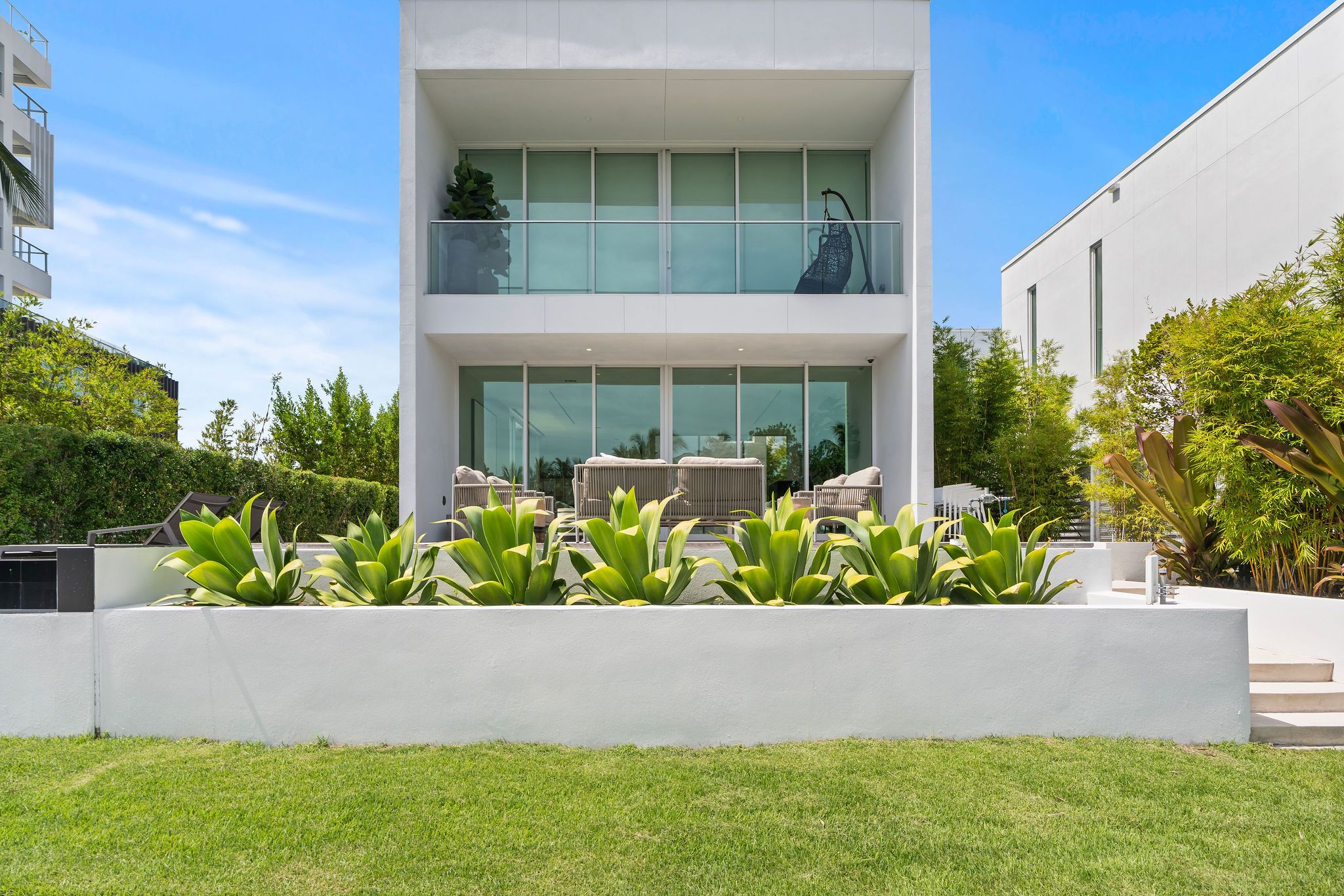 1011 W 48th Street Miami Beach FL 33140