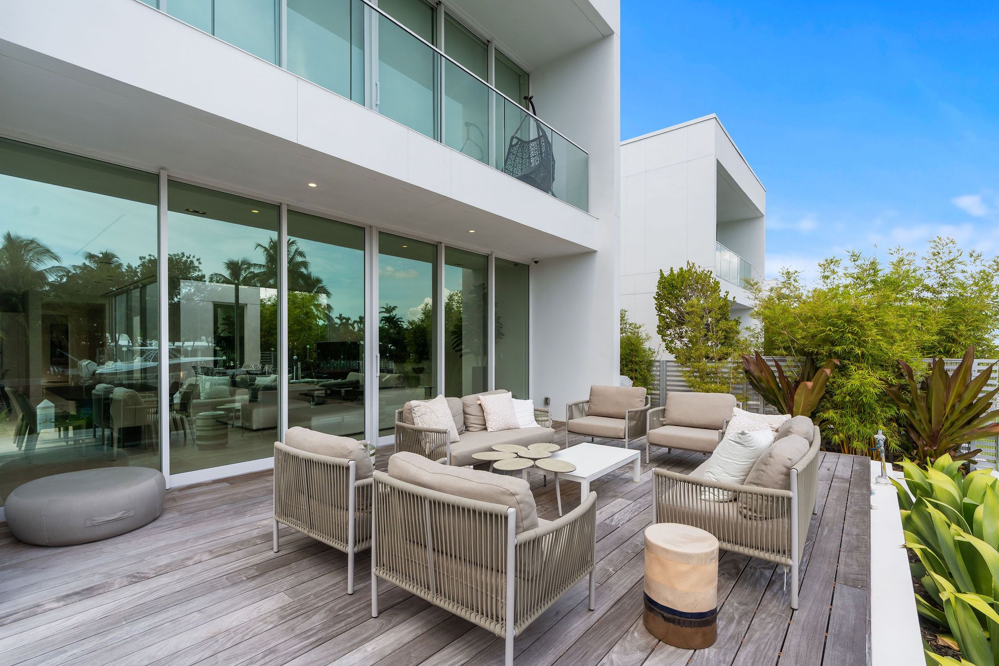 1011 W 48th Street Miami Beach FL 33140