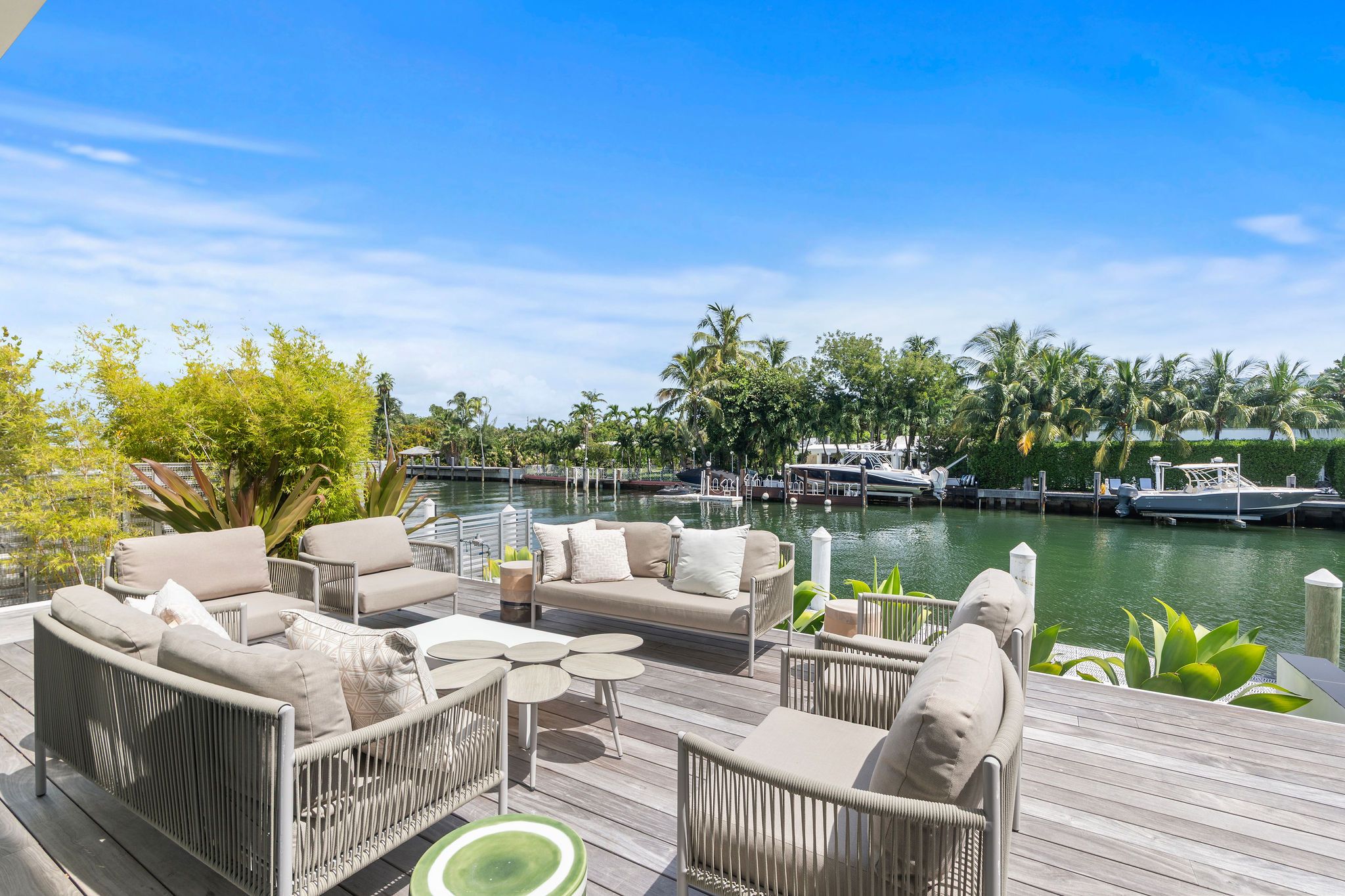 1011 W 48th Street Miami Beach FL 33140