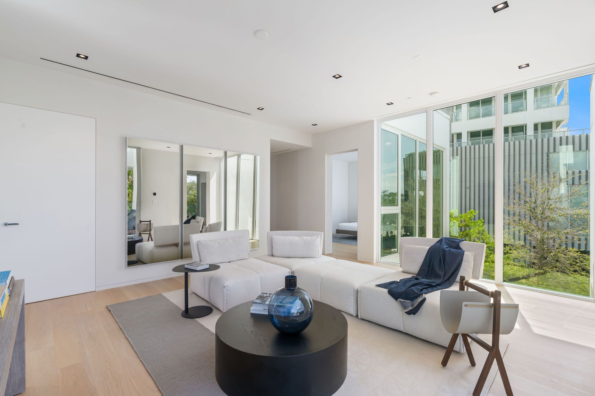 1011 W 48th Street Miami Beach FL 33140