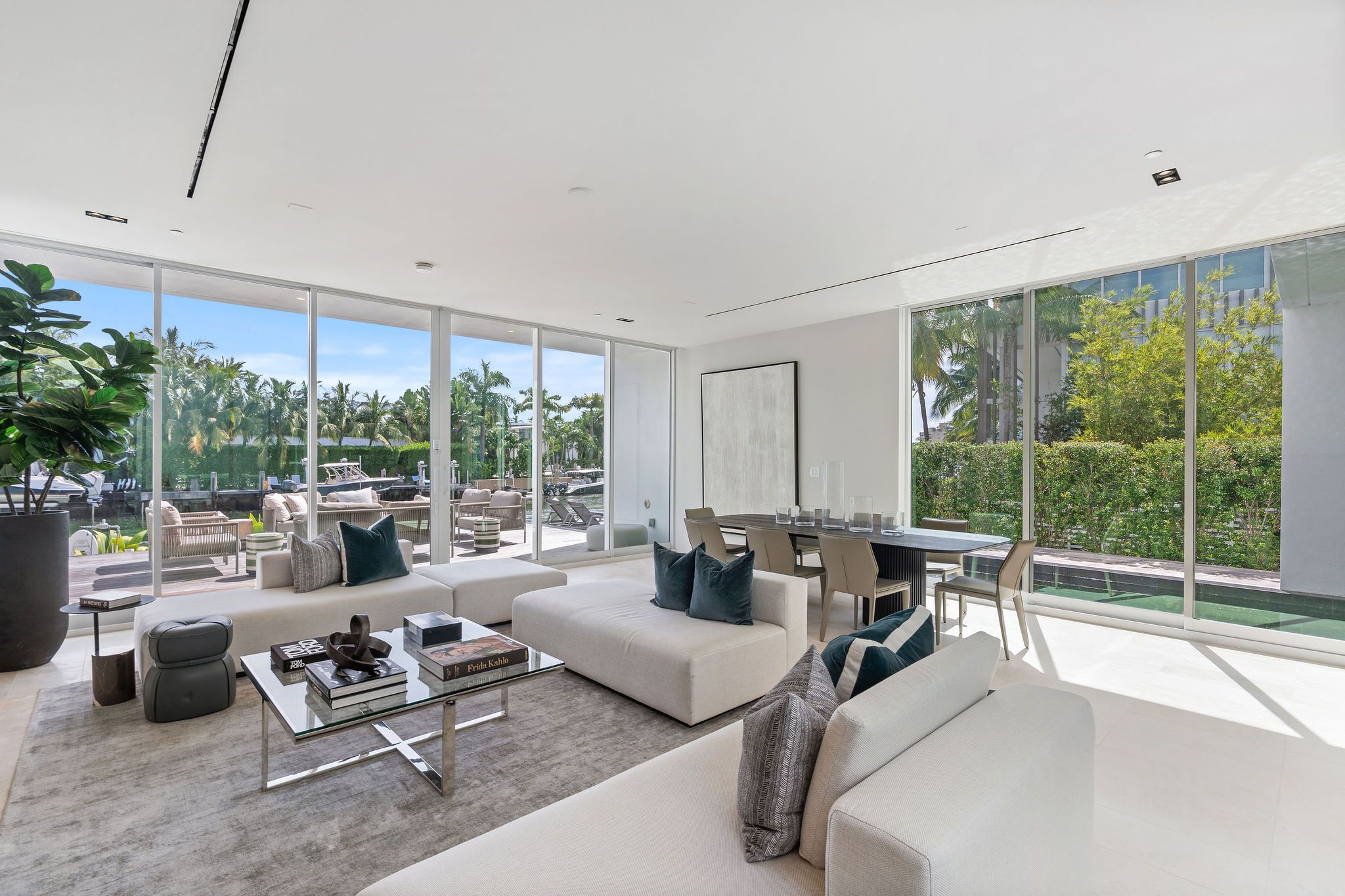 1011 W 48th Street Miami Beach FL 33140