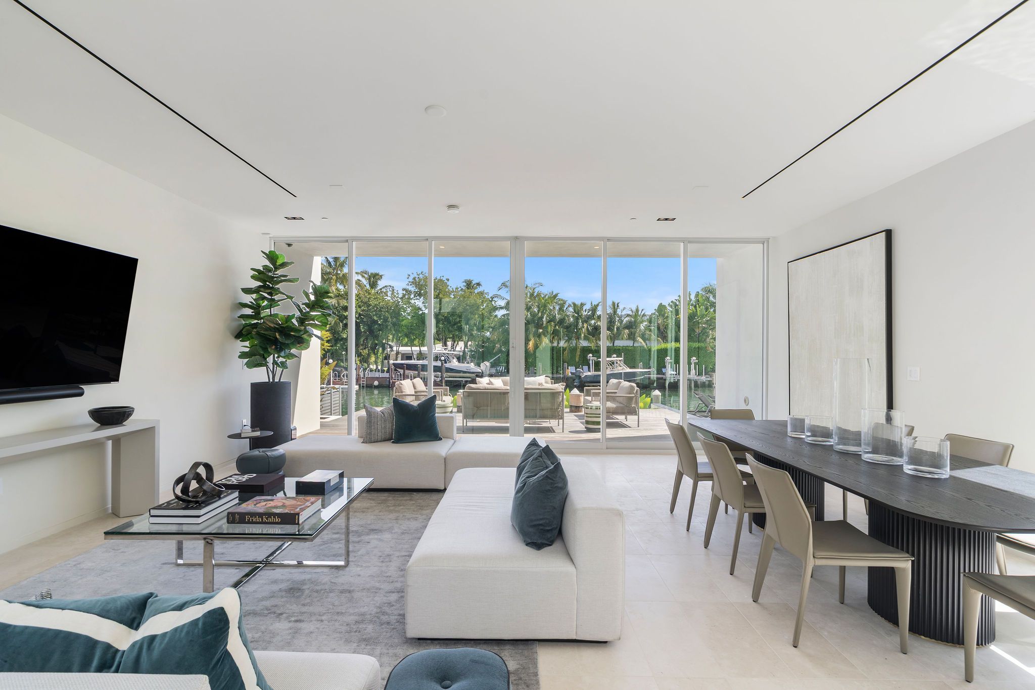 1011 W 48th Street Miami Beach FL 33140