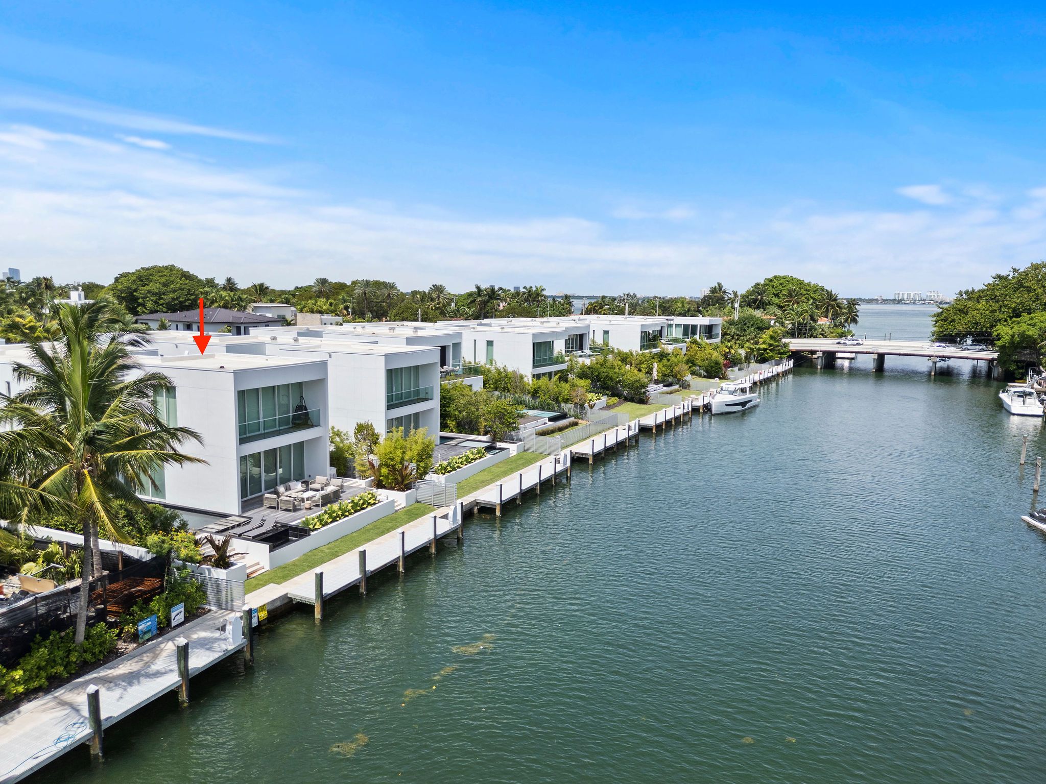 1011 W 48th Street Miami Beach FL 33140