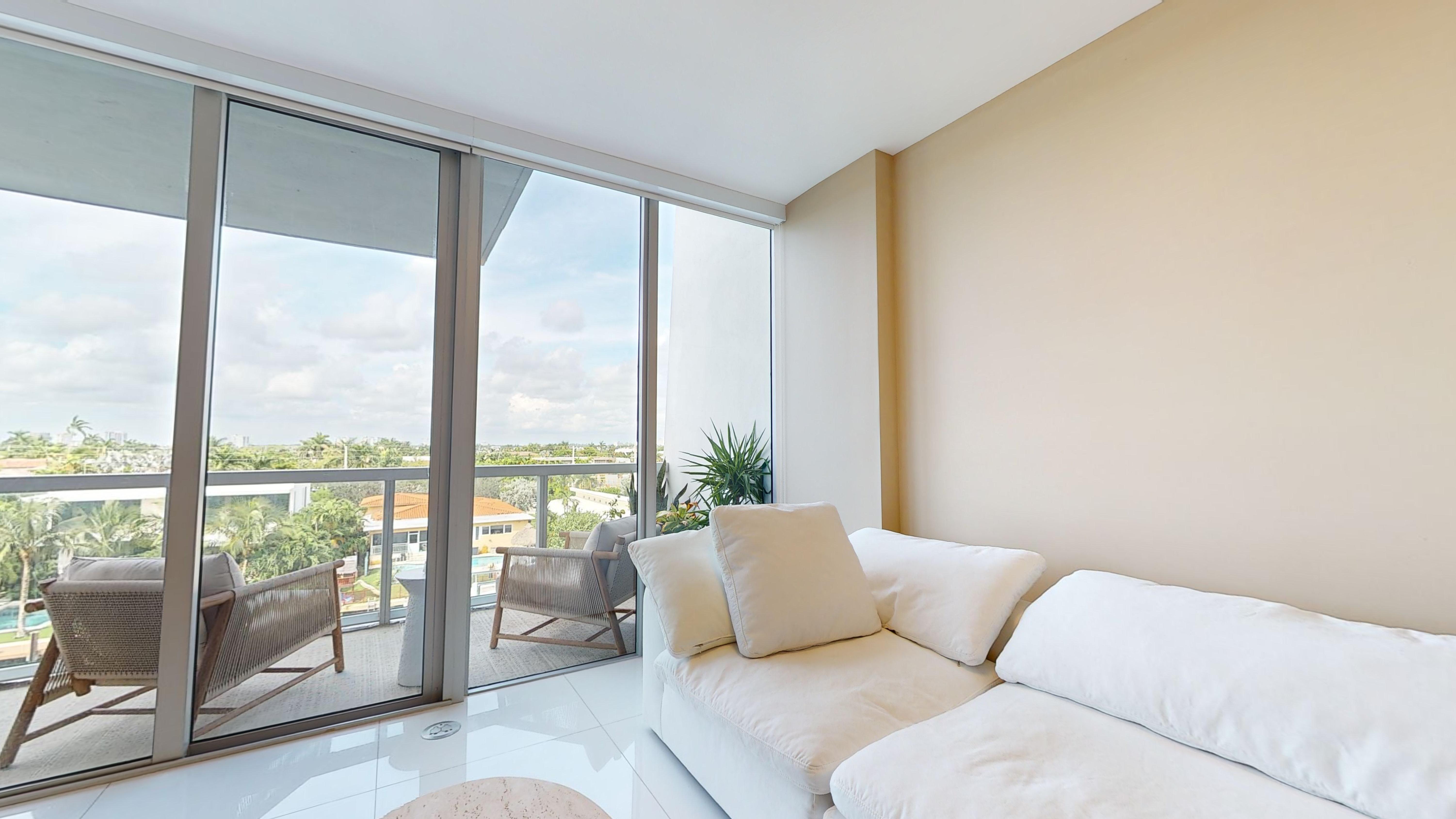 9940 W Bay Harbor Drive Bay Harbor Islands FL 33154