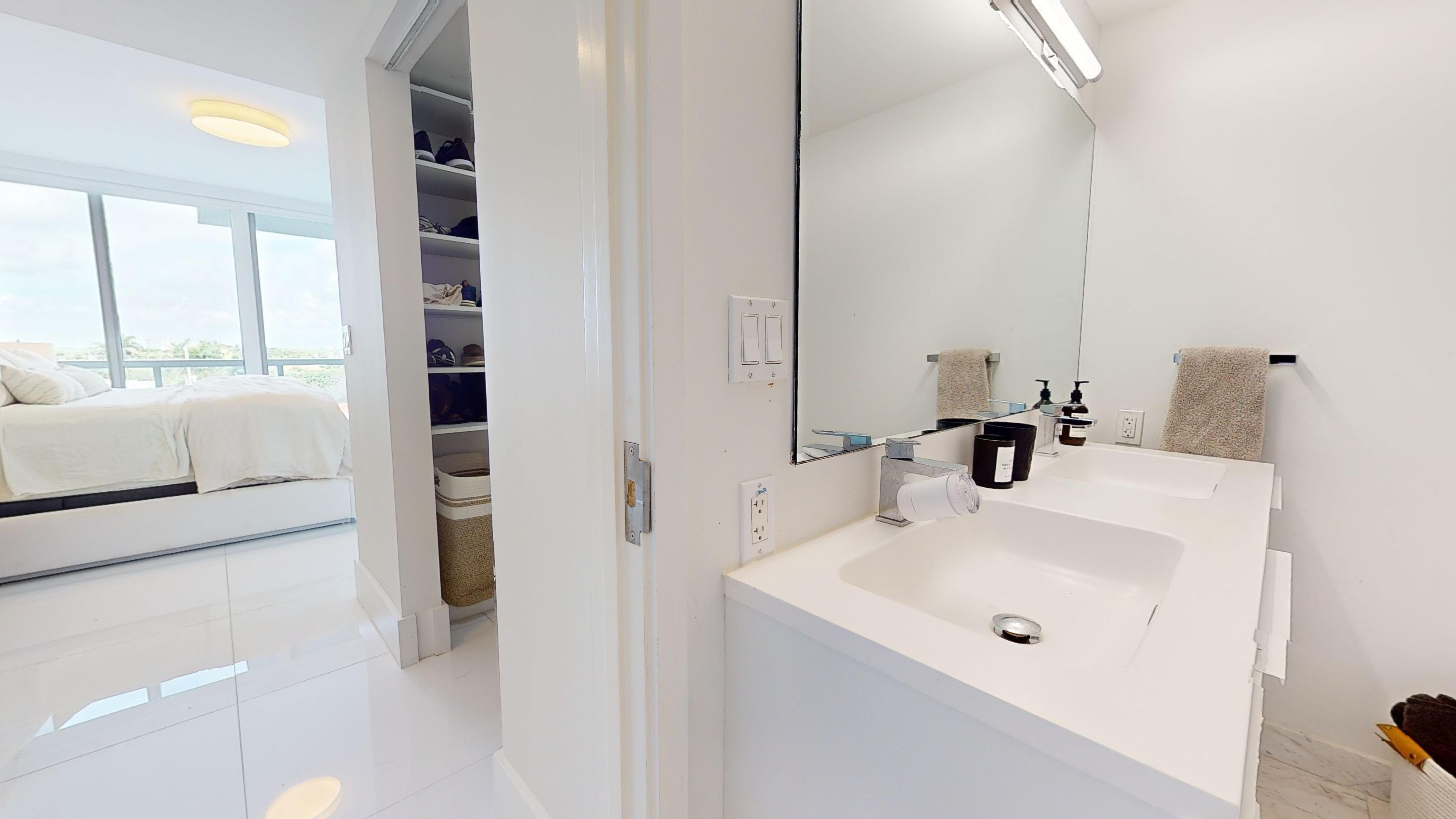 9940 W Bay Harbor Drive Bay Harbor Islands FL 33154