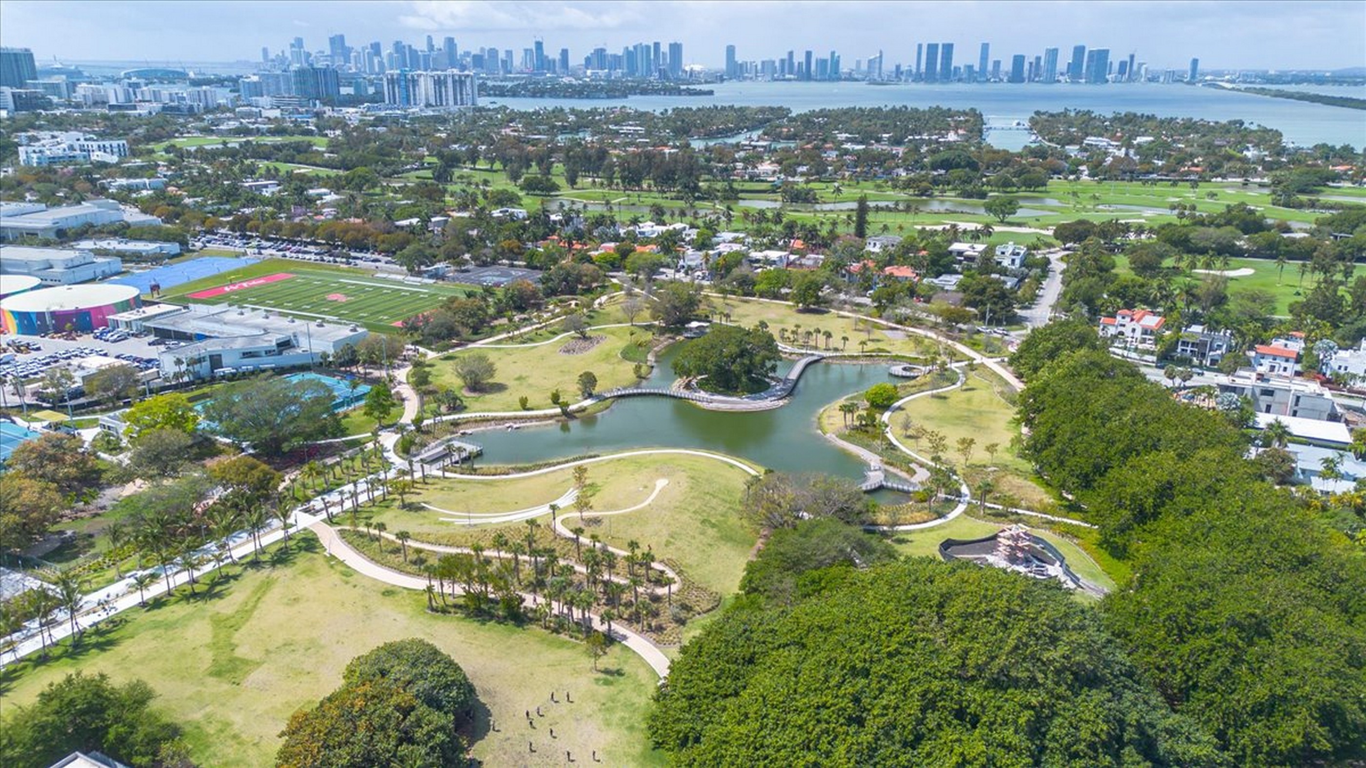 2463 Pine Tree Drive Miami Beach FL 33140
