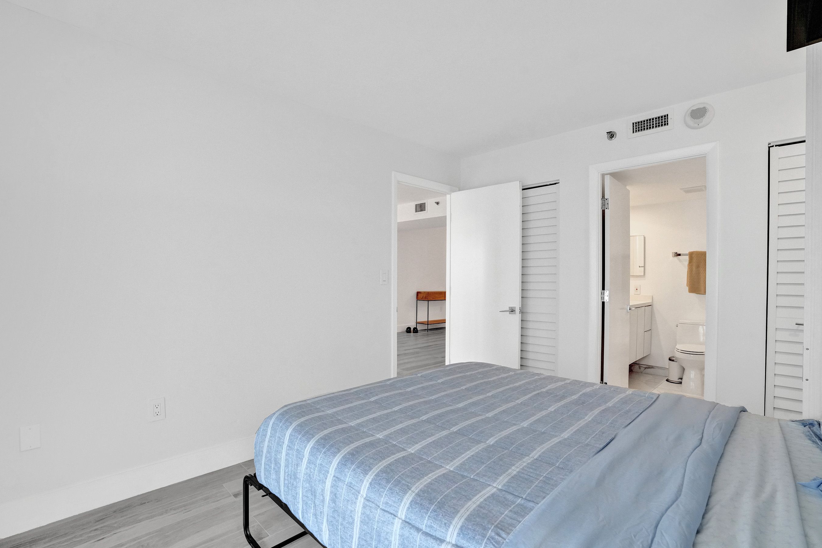 1201 S Ocean Drive Hollywood FL 33019