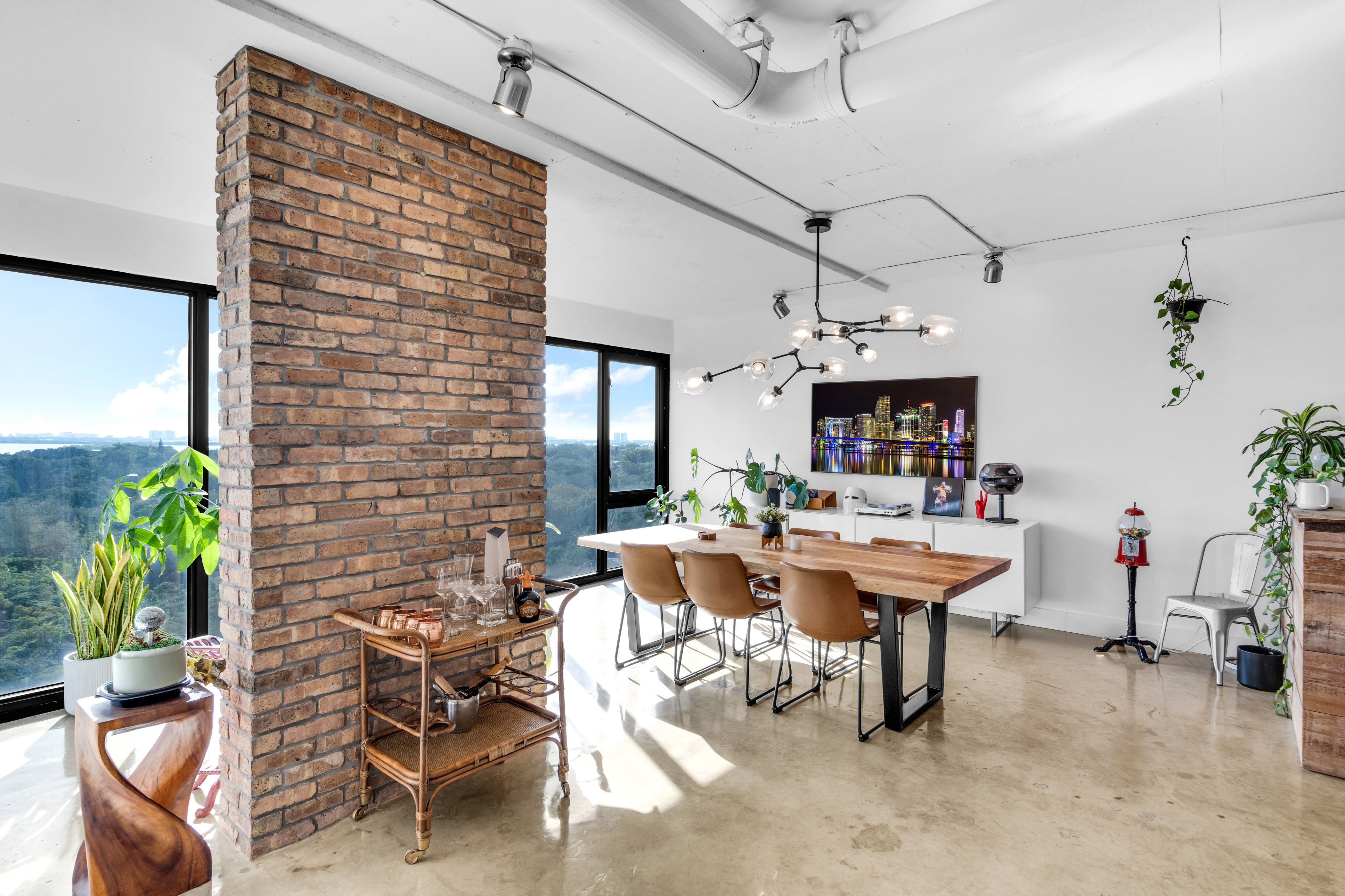 5701 Biscayne Boulevard Miami FL 33137