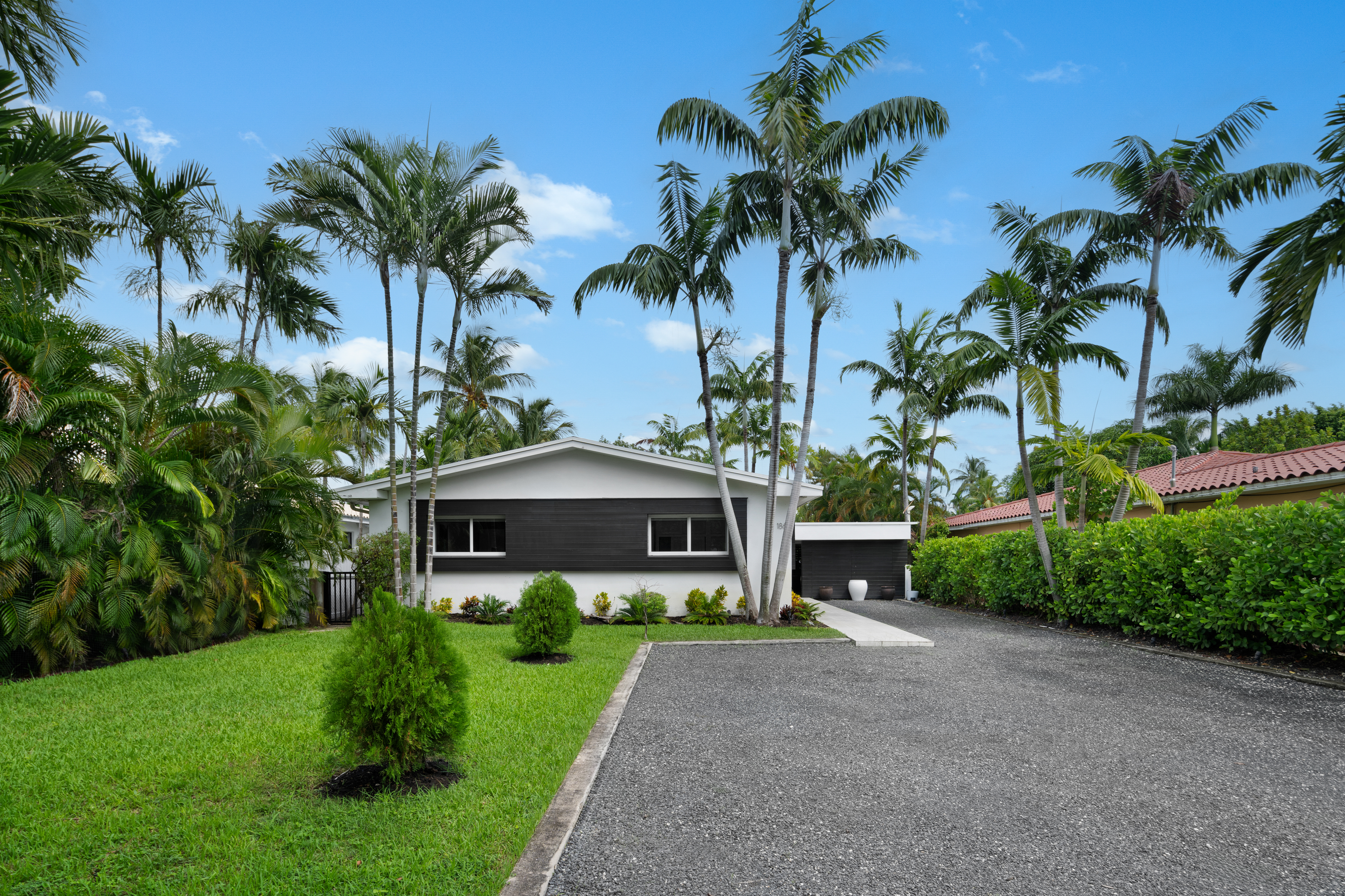 1865 Daytonia Road Miami Beach FL 33141