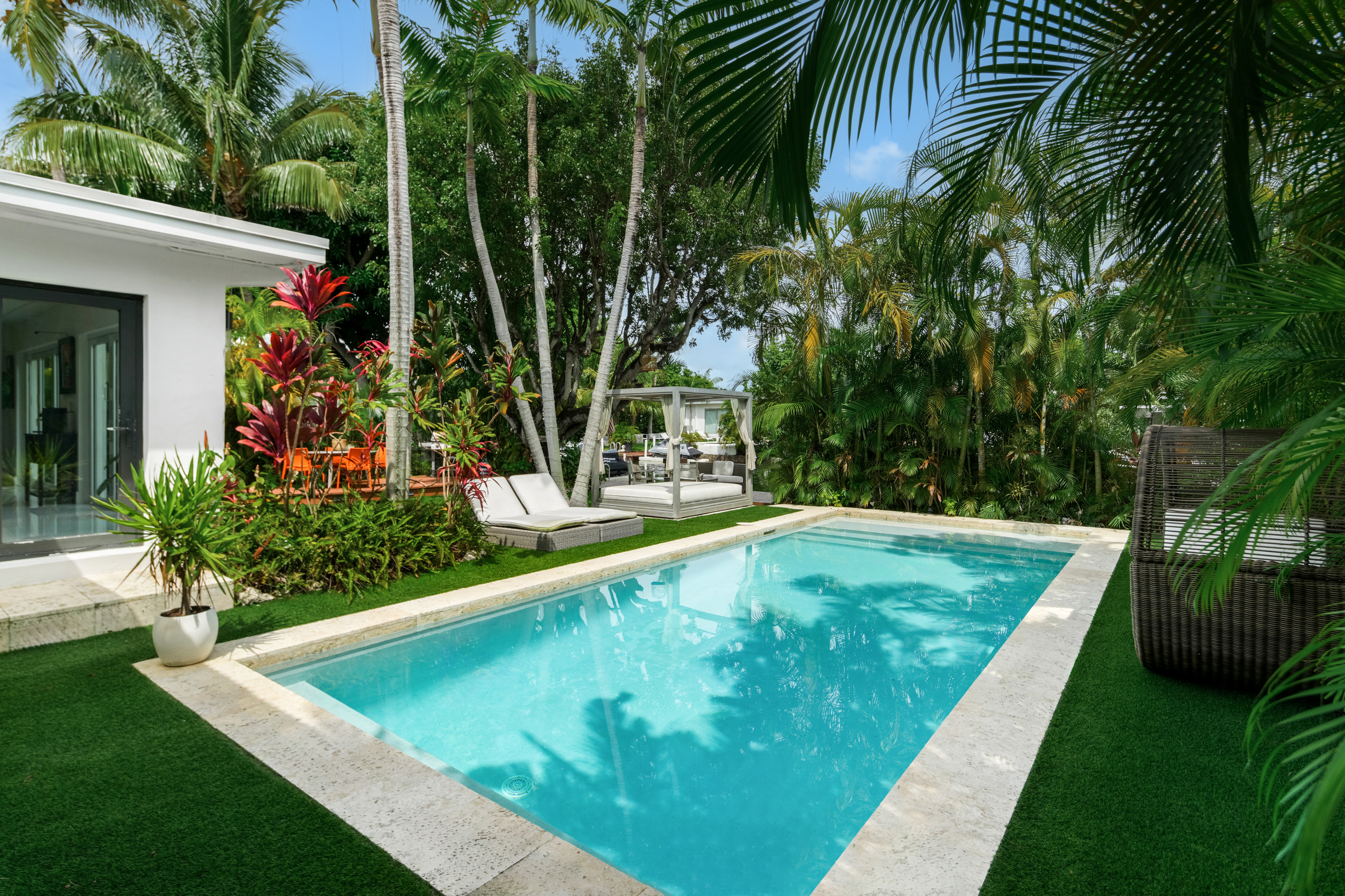 1865 Daytonia Road Miami Beach FL 33141