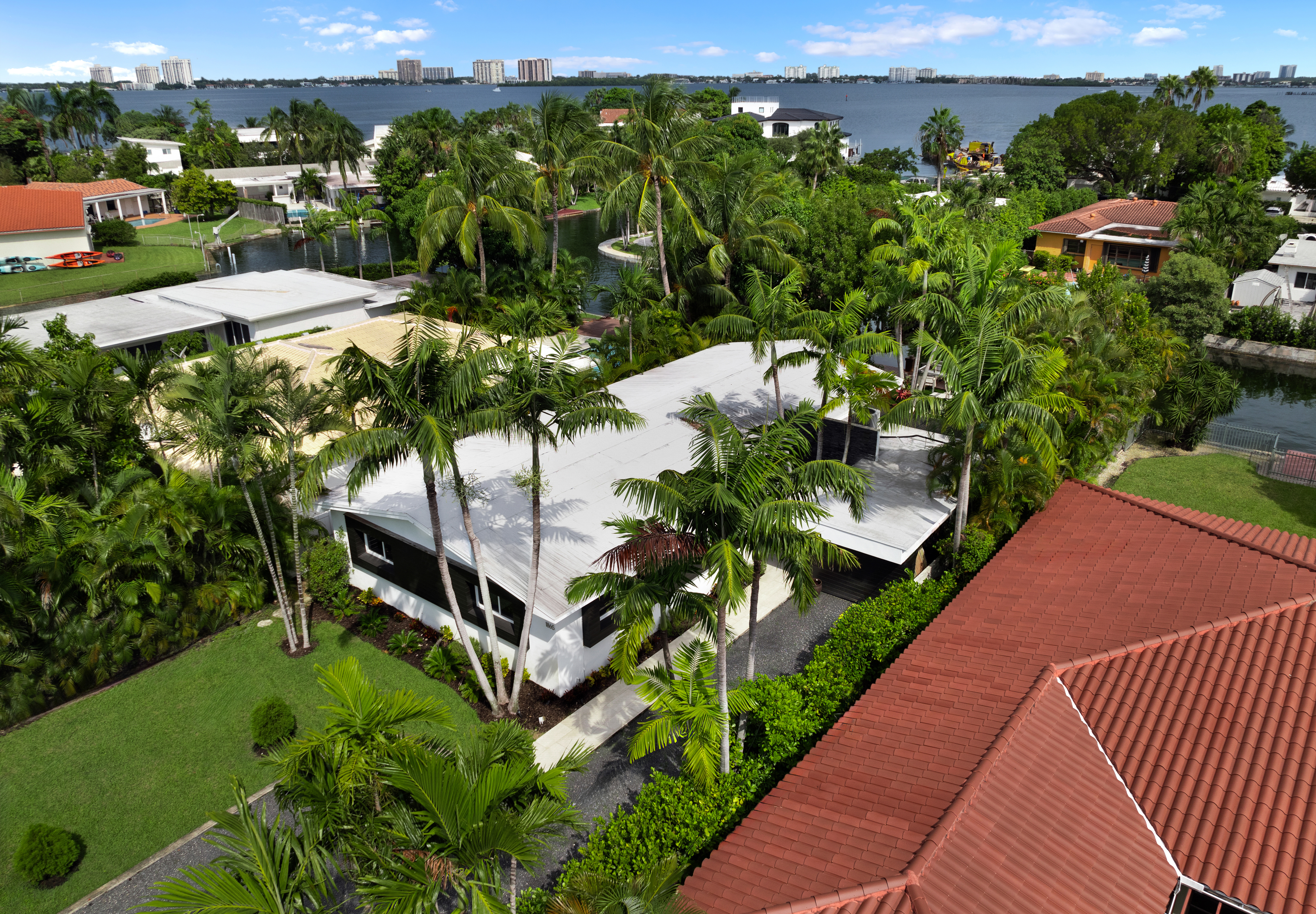 1865 Daytonia Road Miami Beach FL 33141
