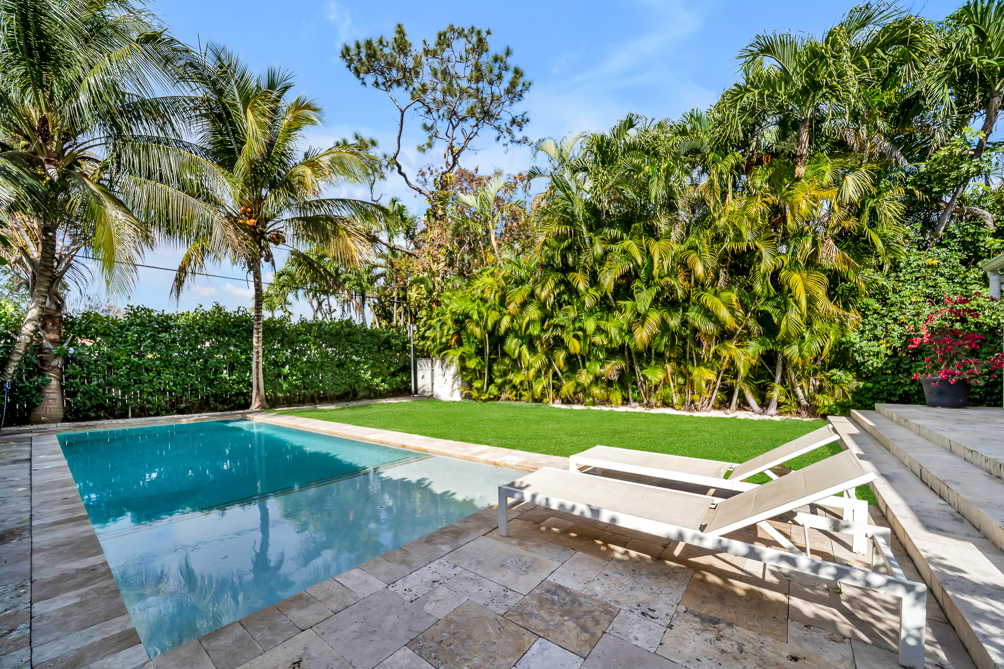 540 SW 27th Road Miami FL 33129