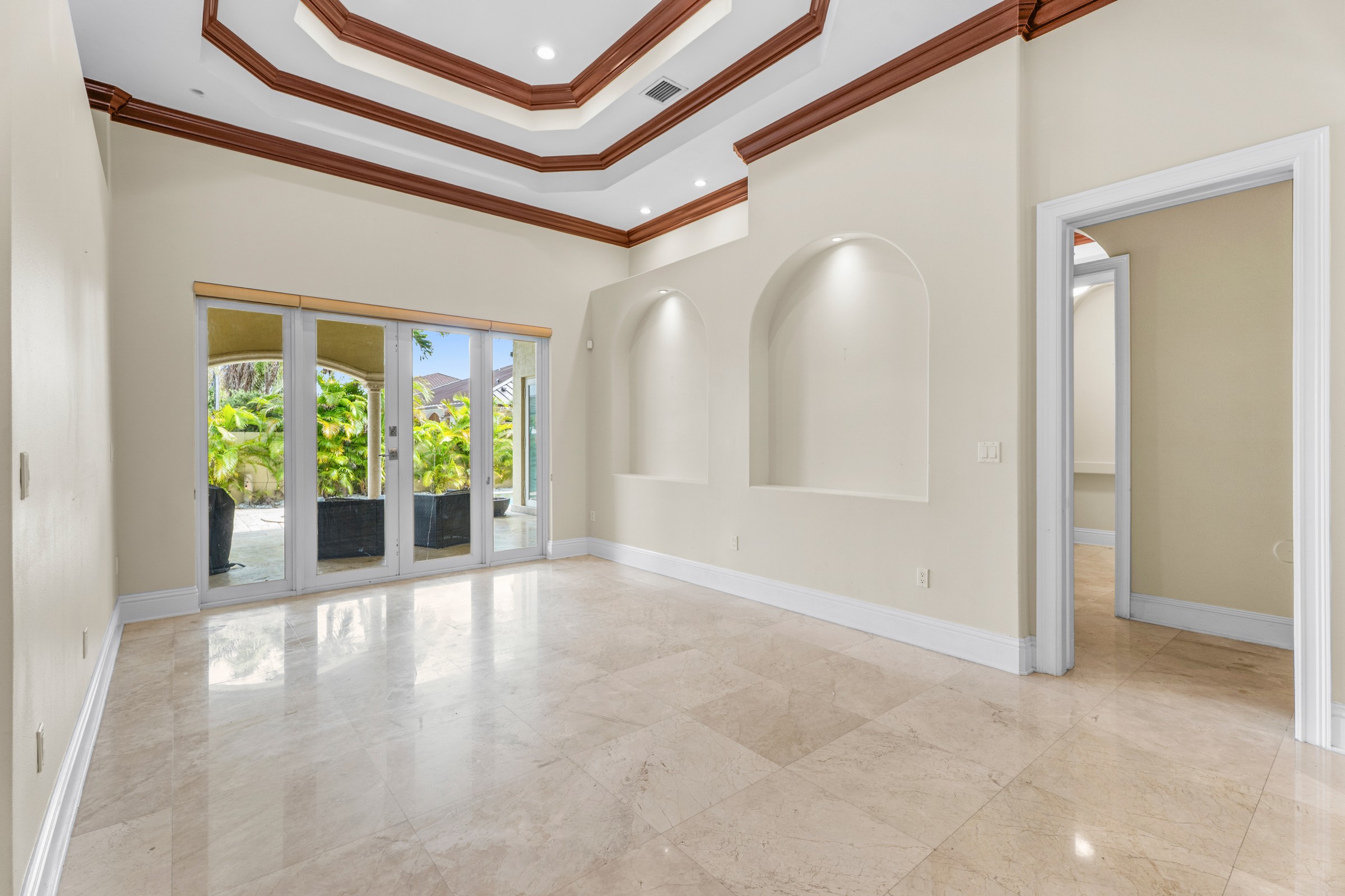 2665 NW 100th Avenue Doral FL 33172
