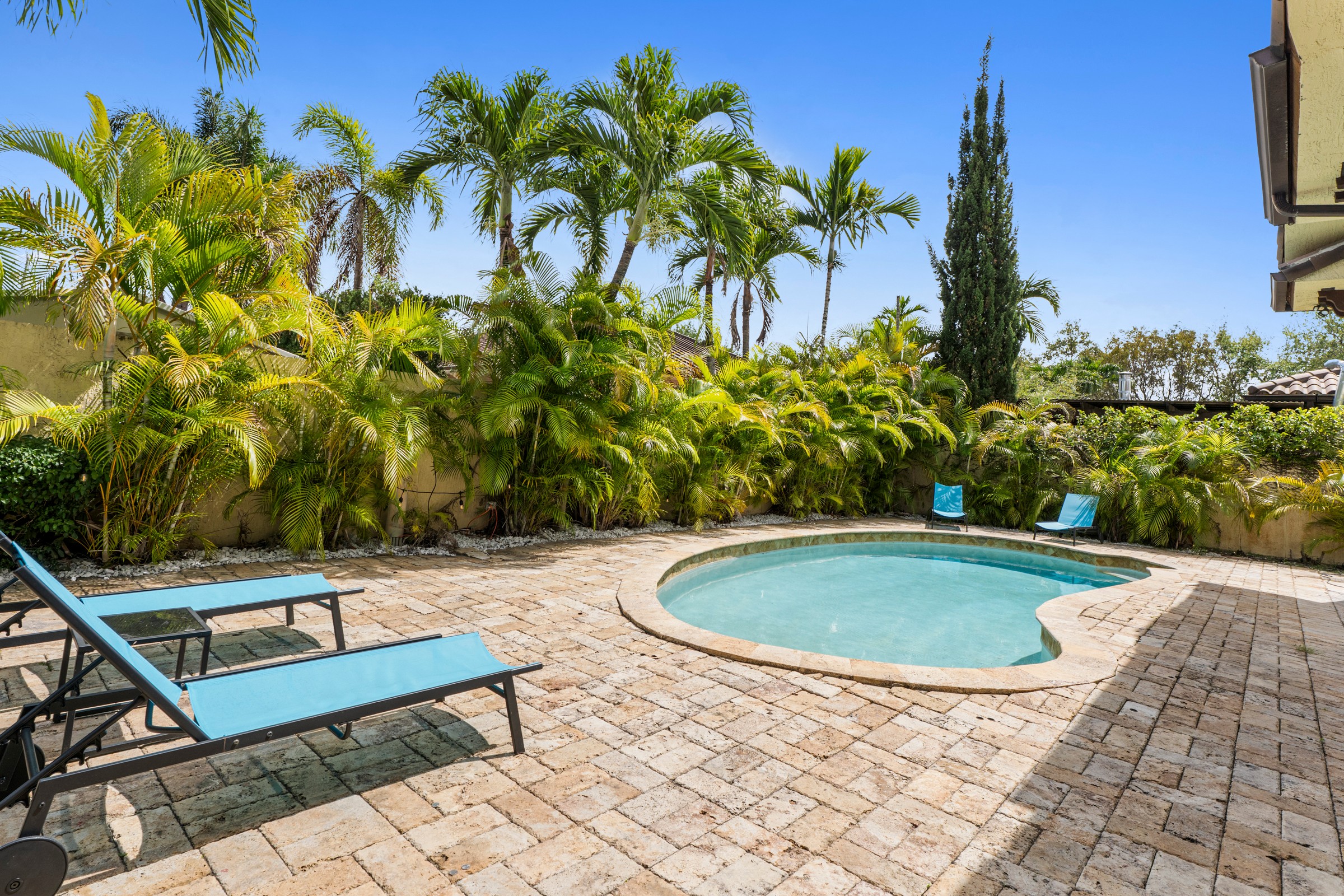 2665 NW 100th Avenue Doral FL 33172