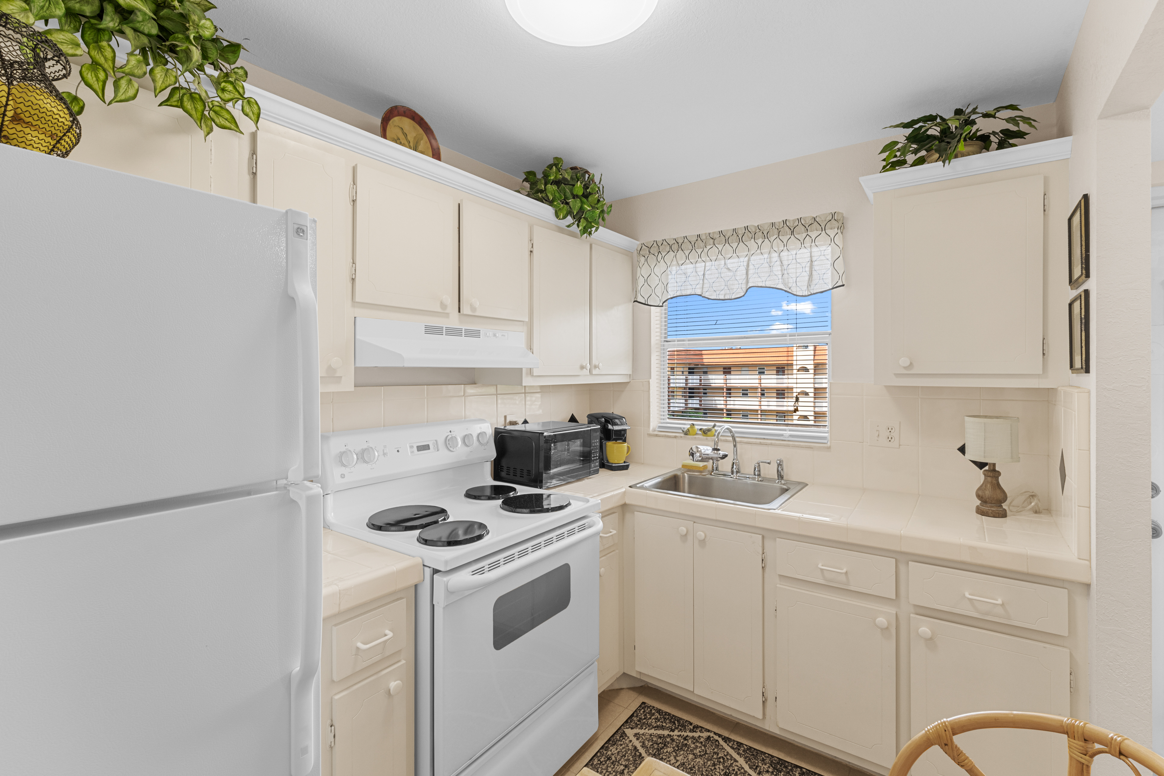 8950 Sunrise Lakes Boulevard Sunrise FL 33322