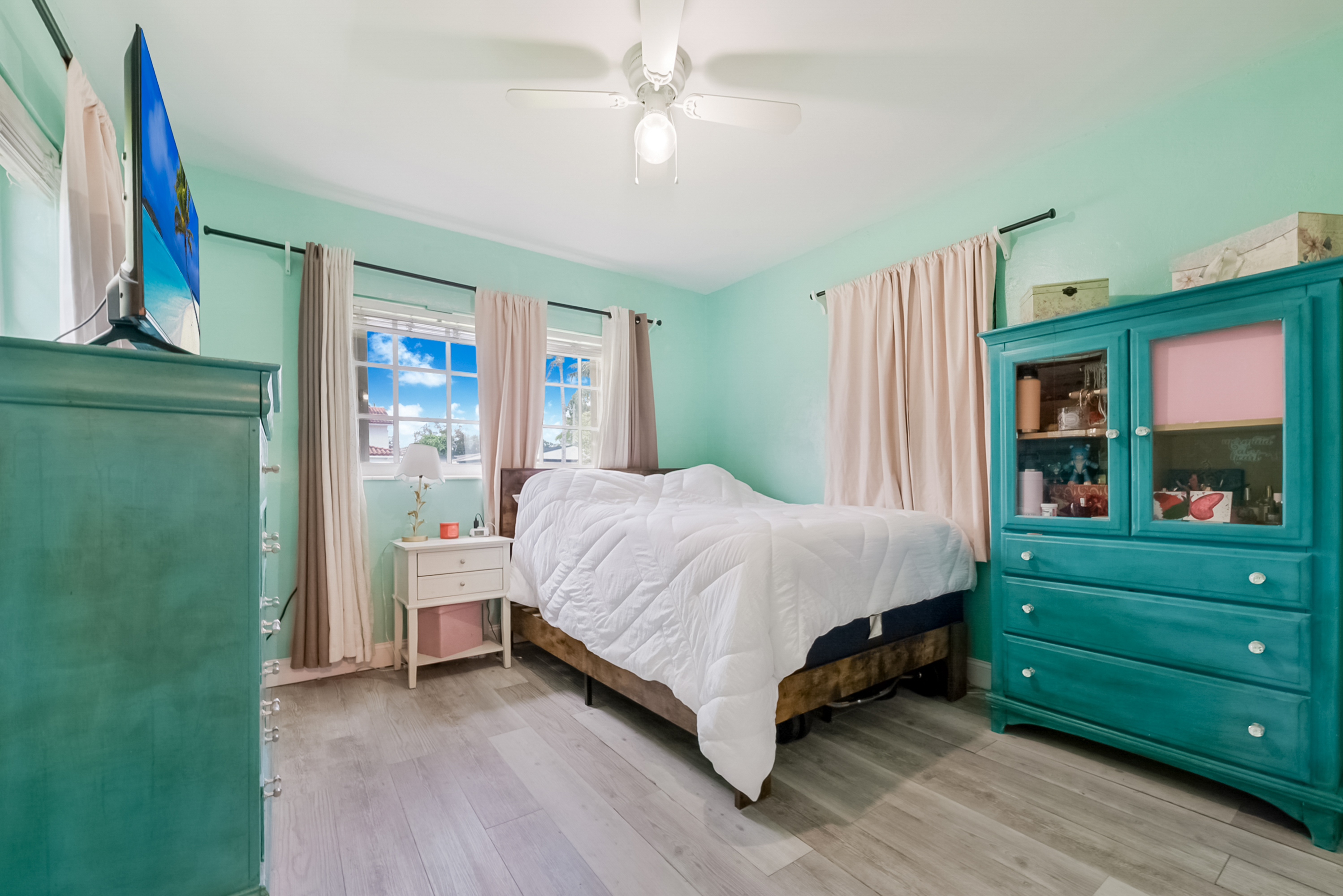 6350 NW 39th Terrace Virginia Gardens FL 33166