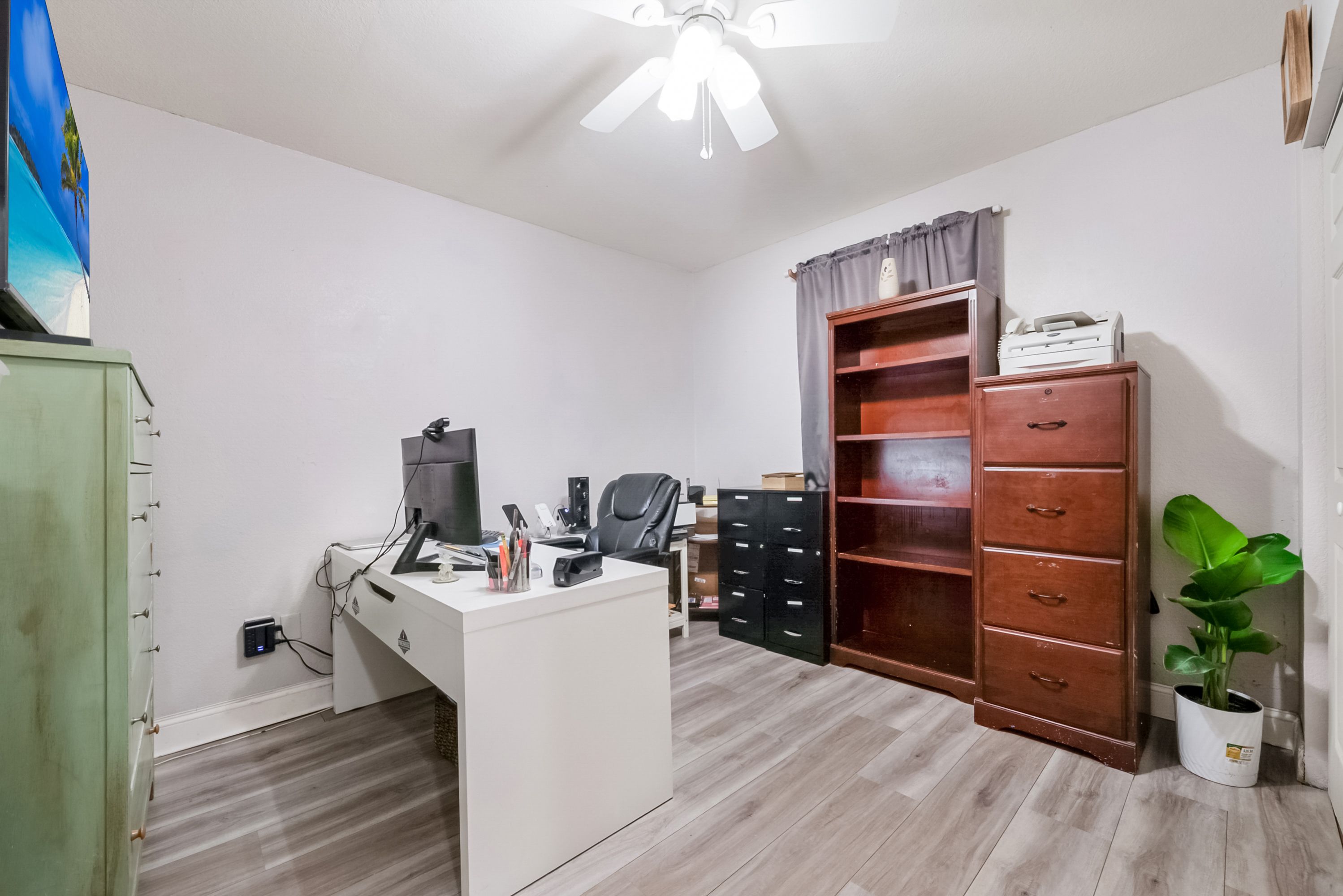 6350 NW 39th Terrace Virginia Gardens FL 33166