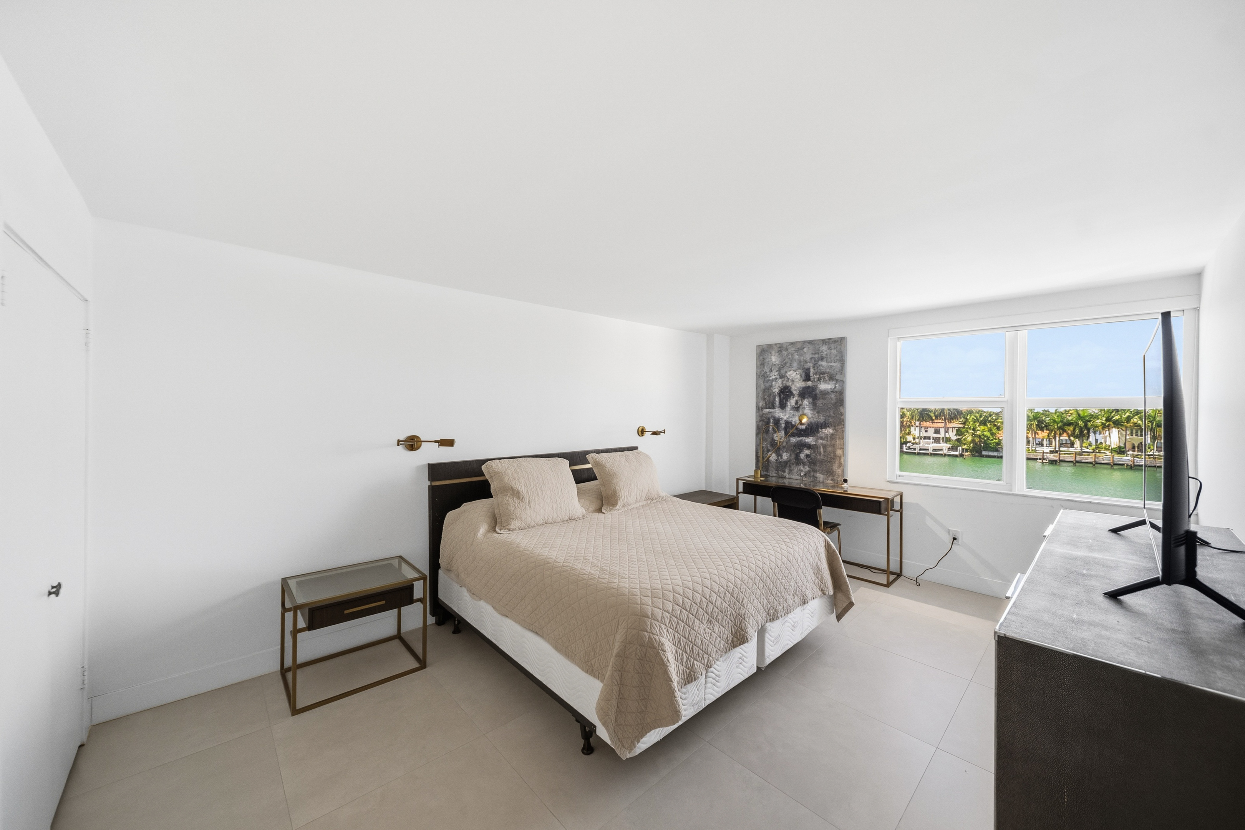 5750 Collins Avenue Miami Beach FL 33140