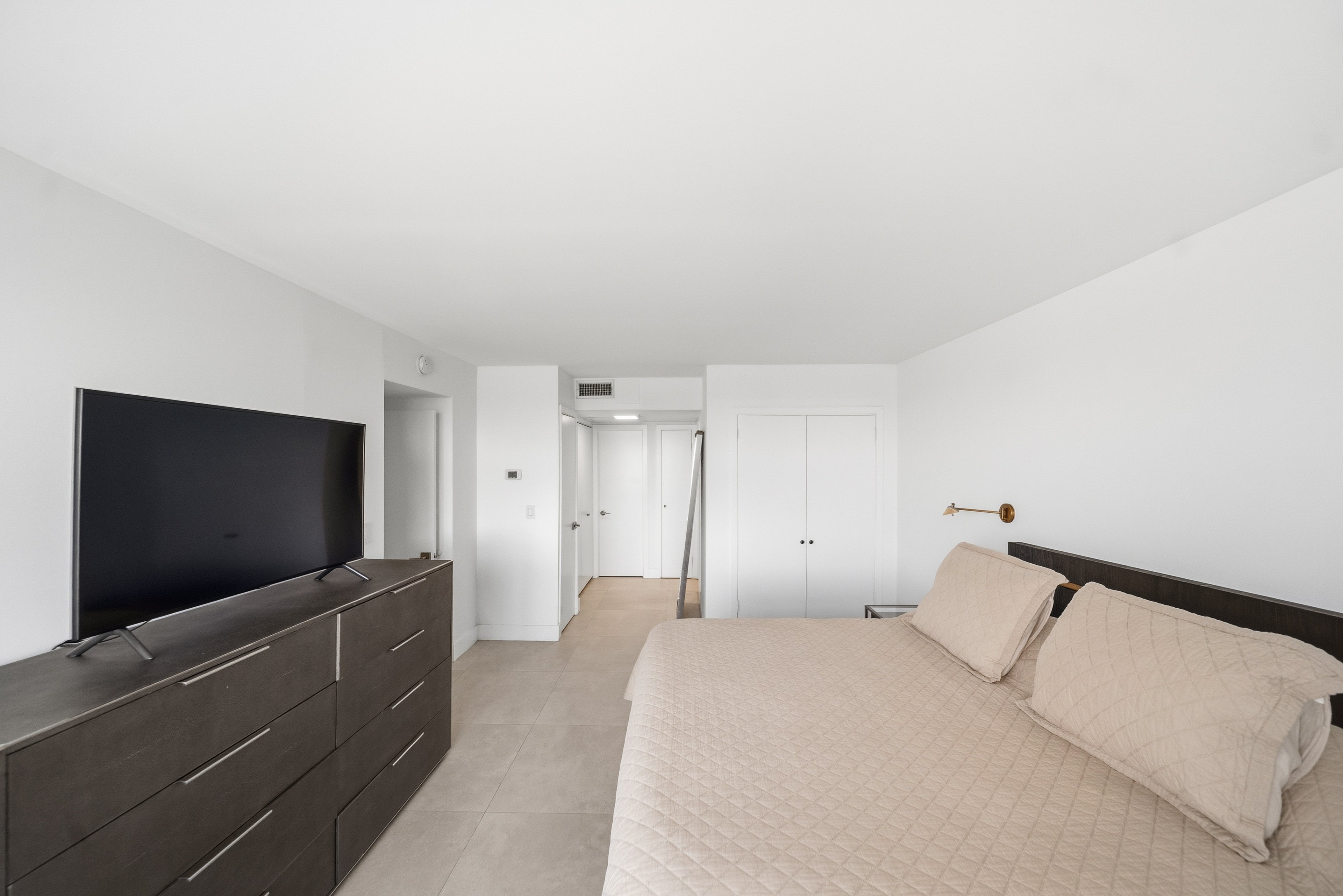 5750 Collins Avenue Miami Beach FL 33140