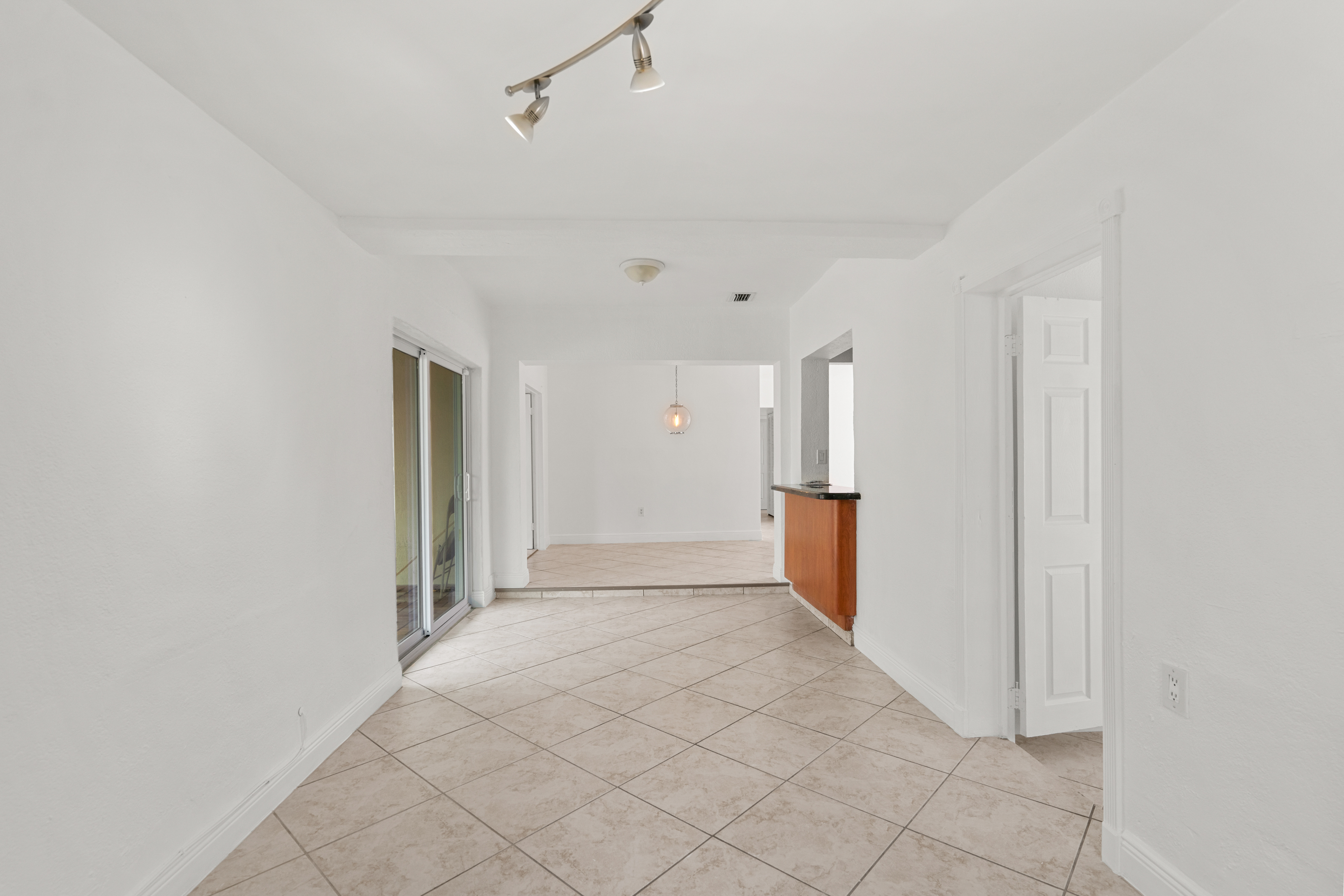 1381 W 63rd Street Hialeah FL 33012