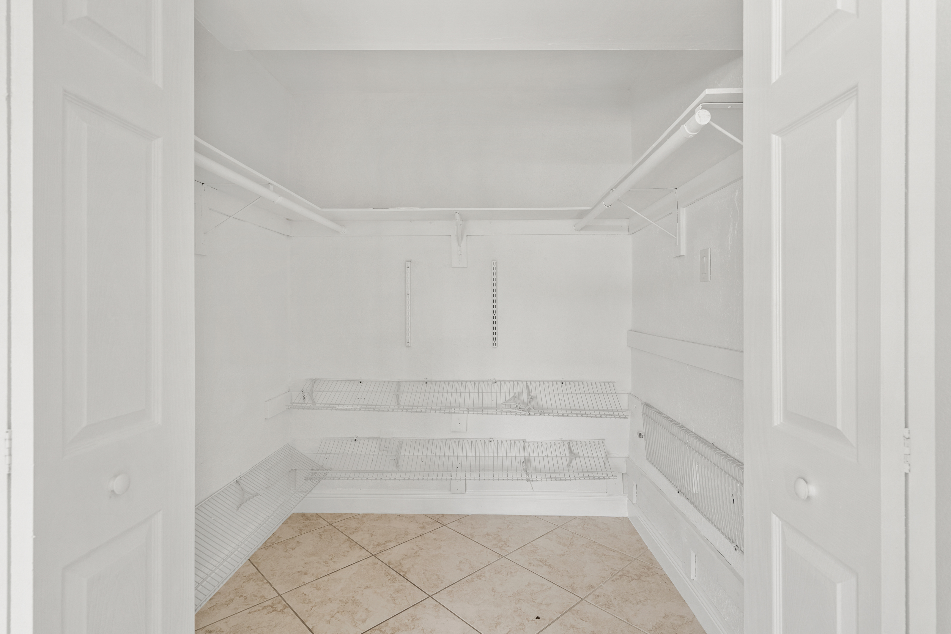 1381 W 63rd Street Hialeah FL 33012