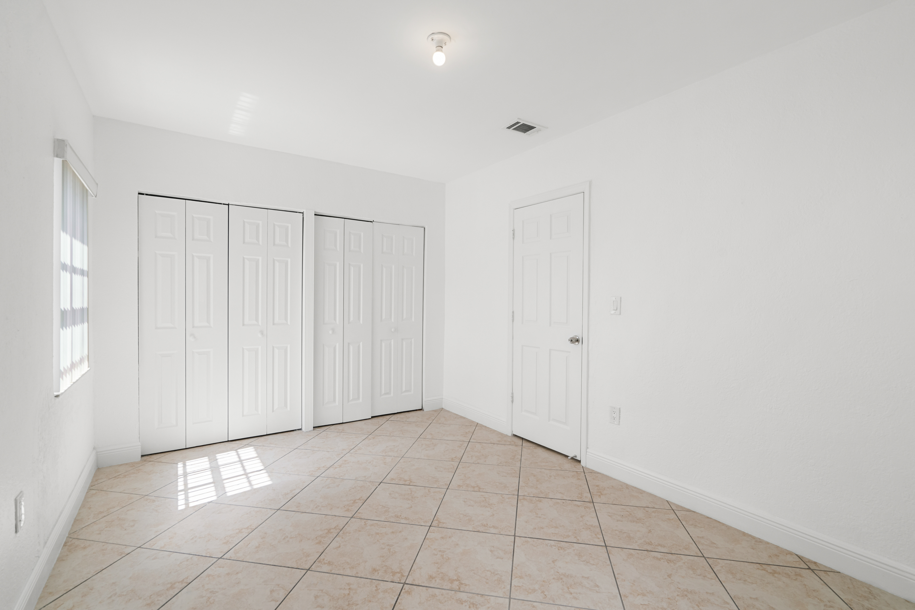 1381 W 63rd Street Hialeah FL 33012